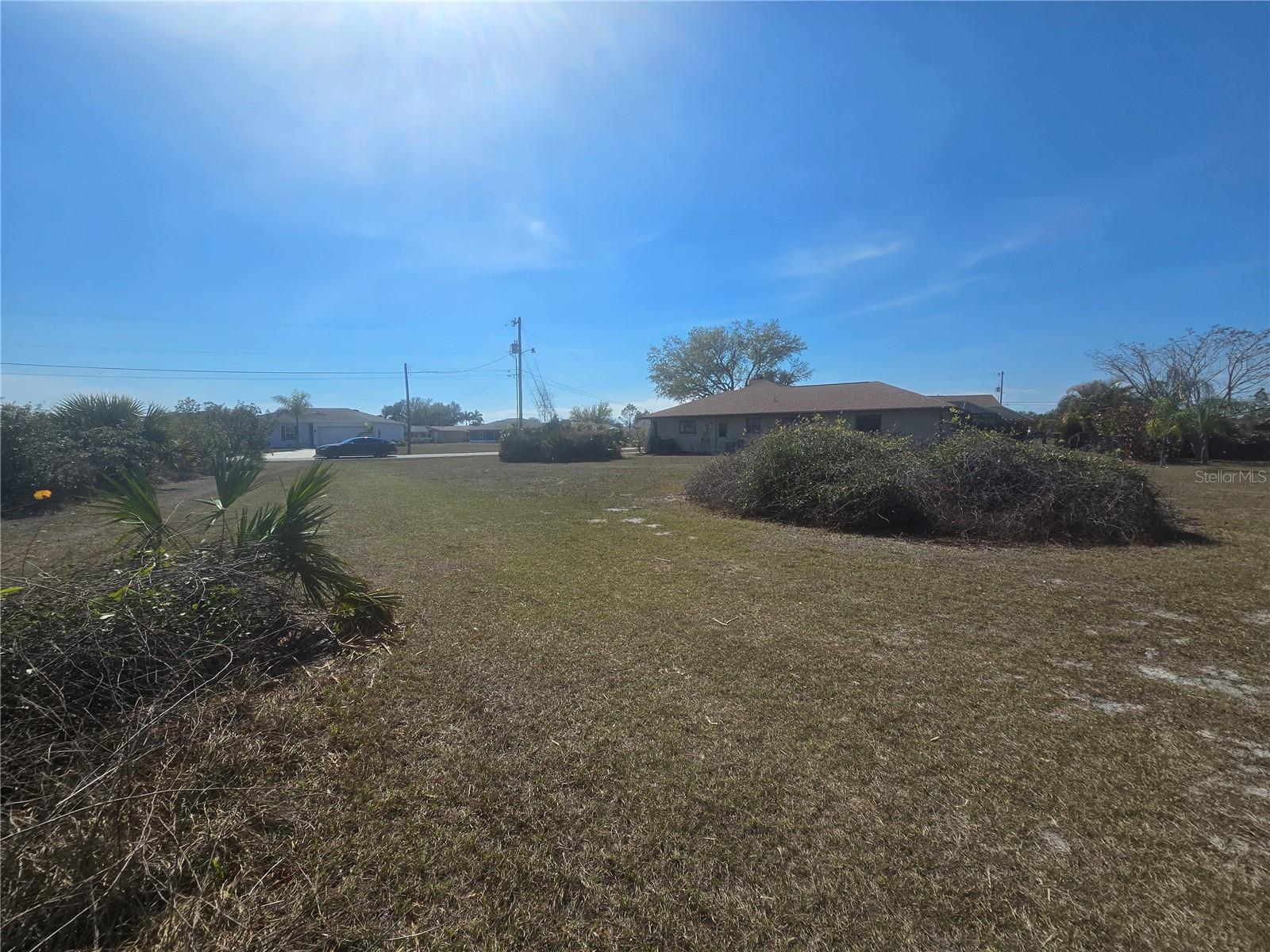 154 Santos Dr Property Photo 4