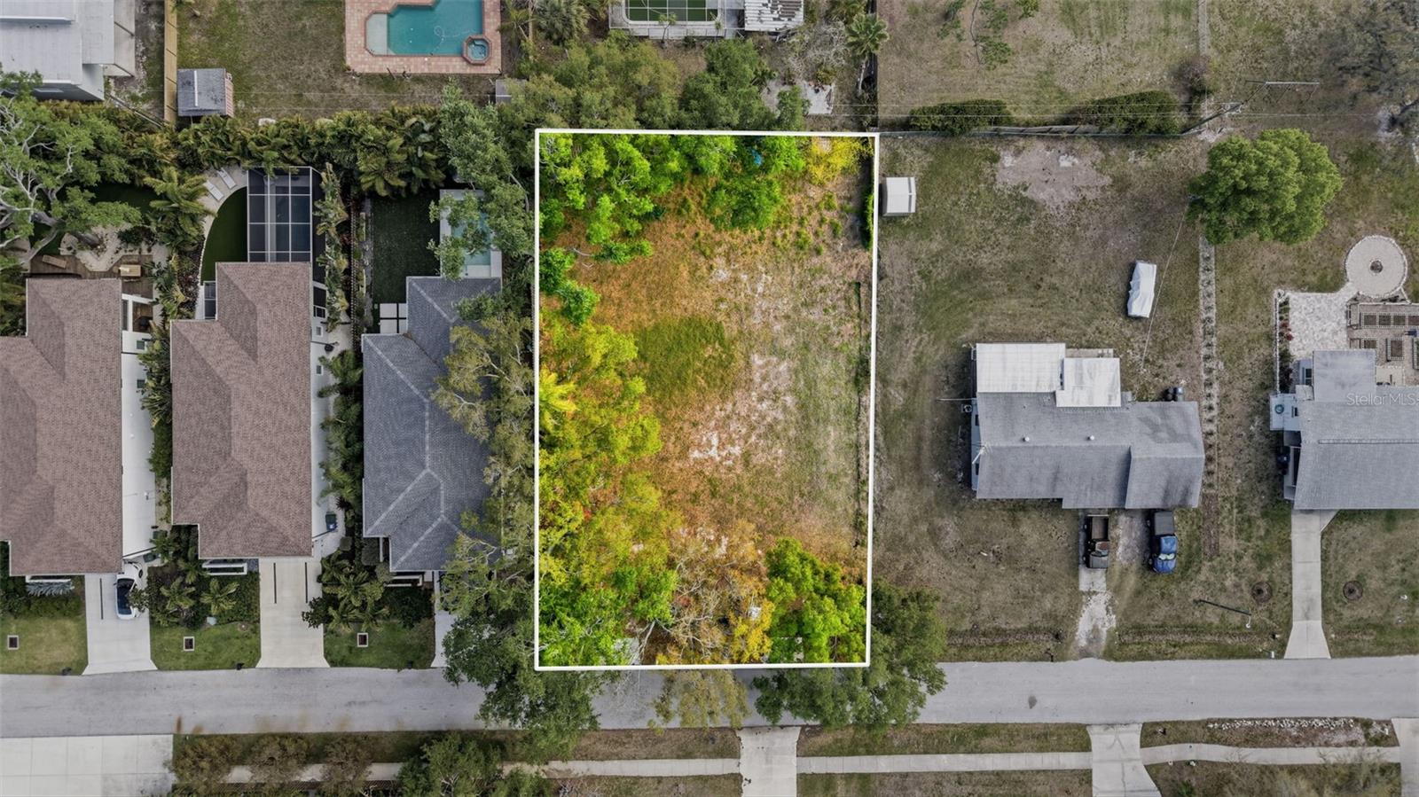 2320 FLORINDA ST Property Photo 1