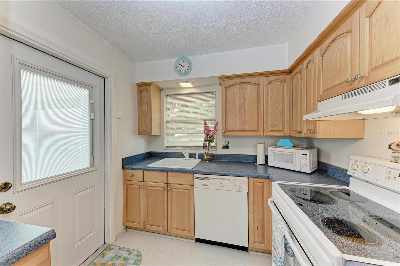 3303 Chicago Ave Property Photo 13