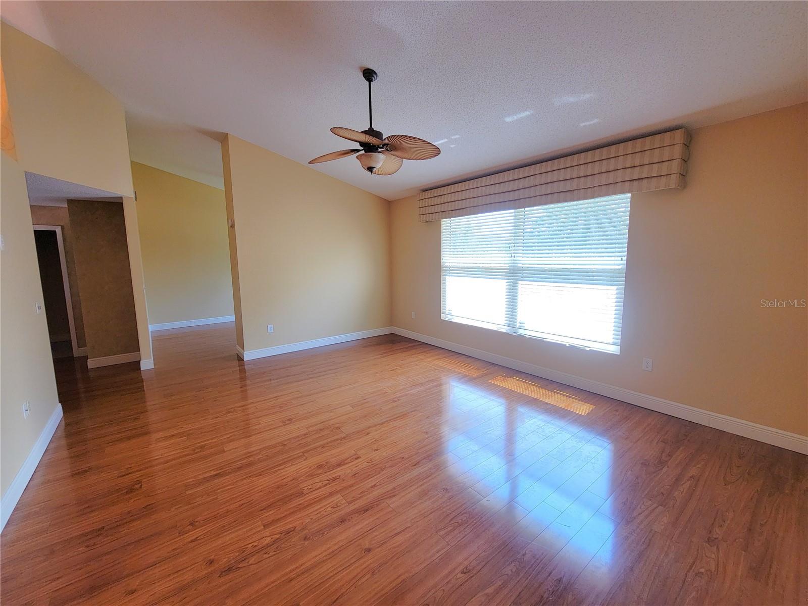 4220 Pinebrook Cir #14 Property Photo 2