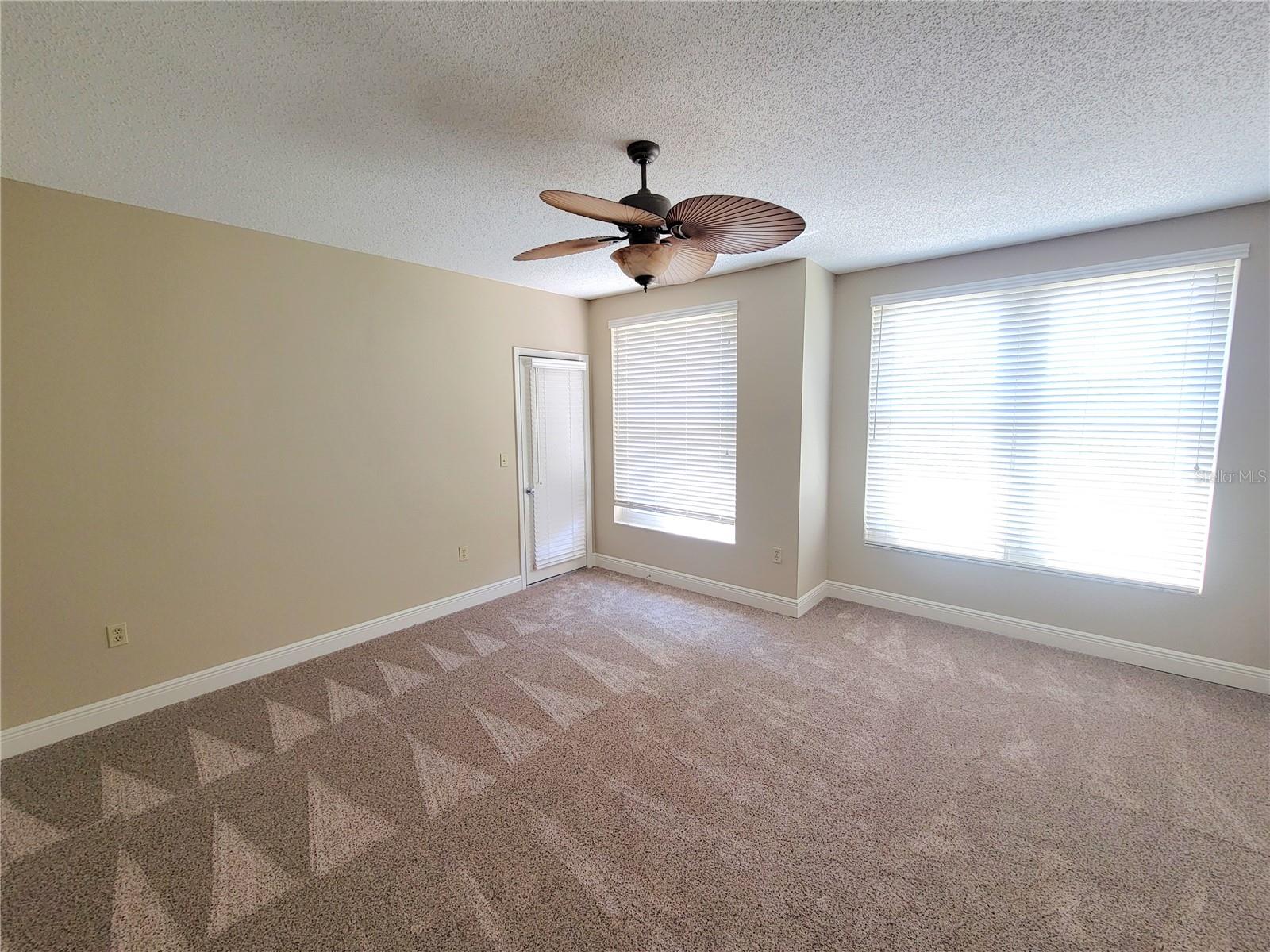 4220 Pinebrook Cir #14 Property Photo 12