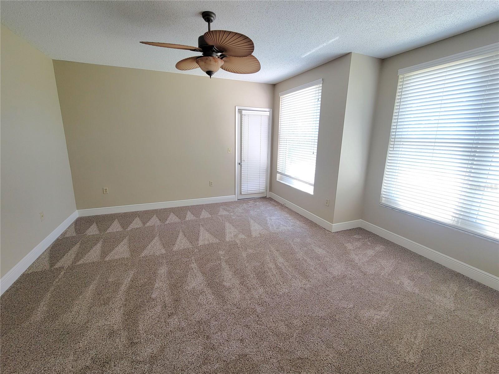 4220 Pinebrook Cir #14 Property Photo 13