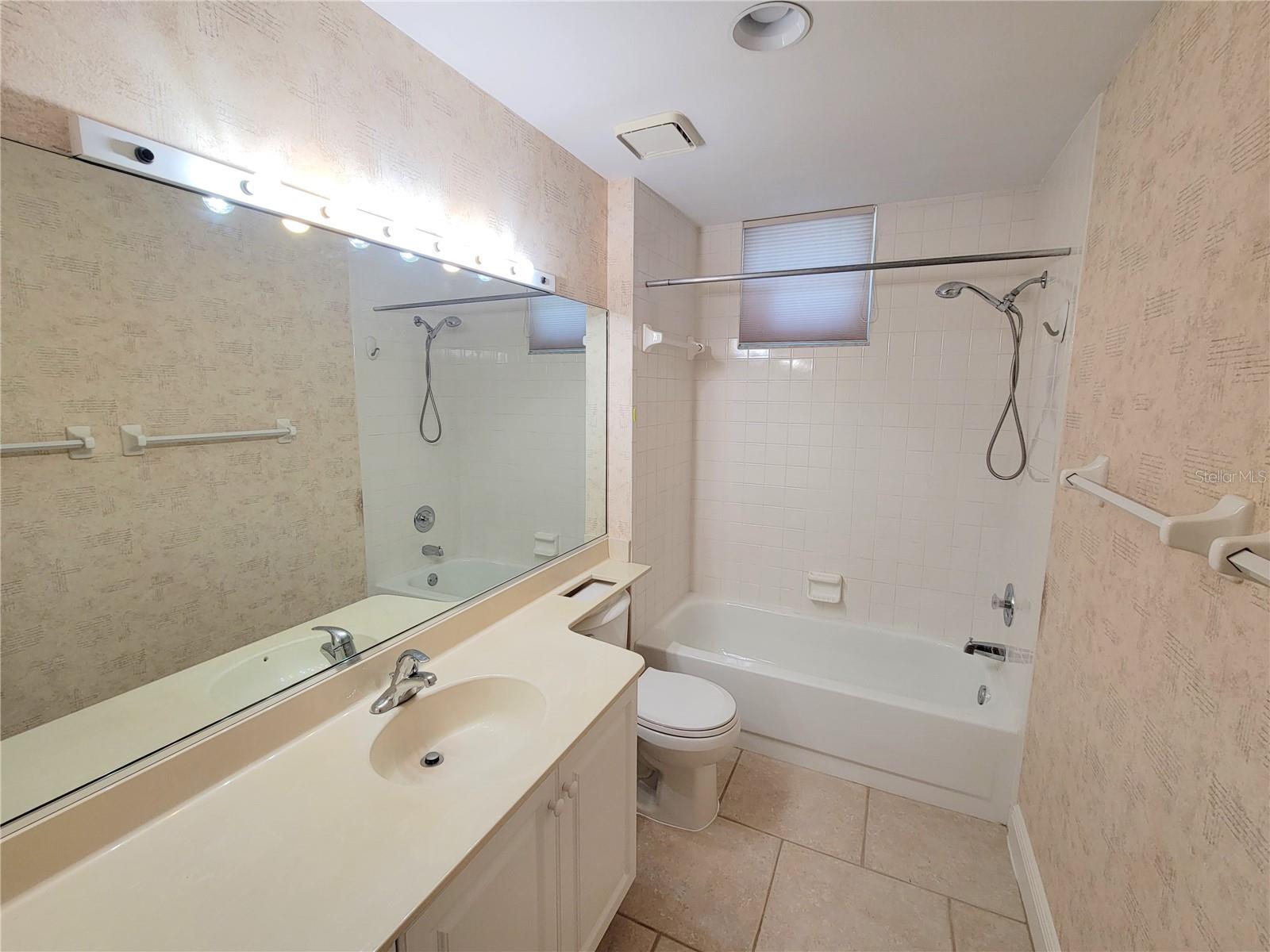 4220 Pinebrook Cir #14 Property Photo 18
