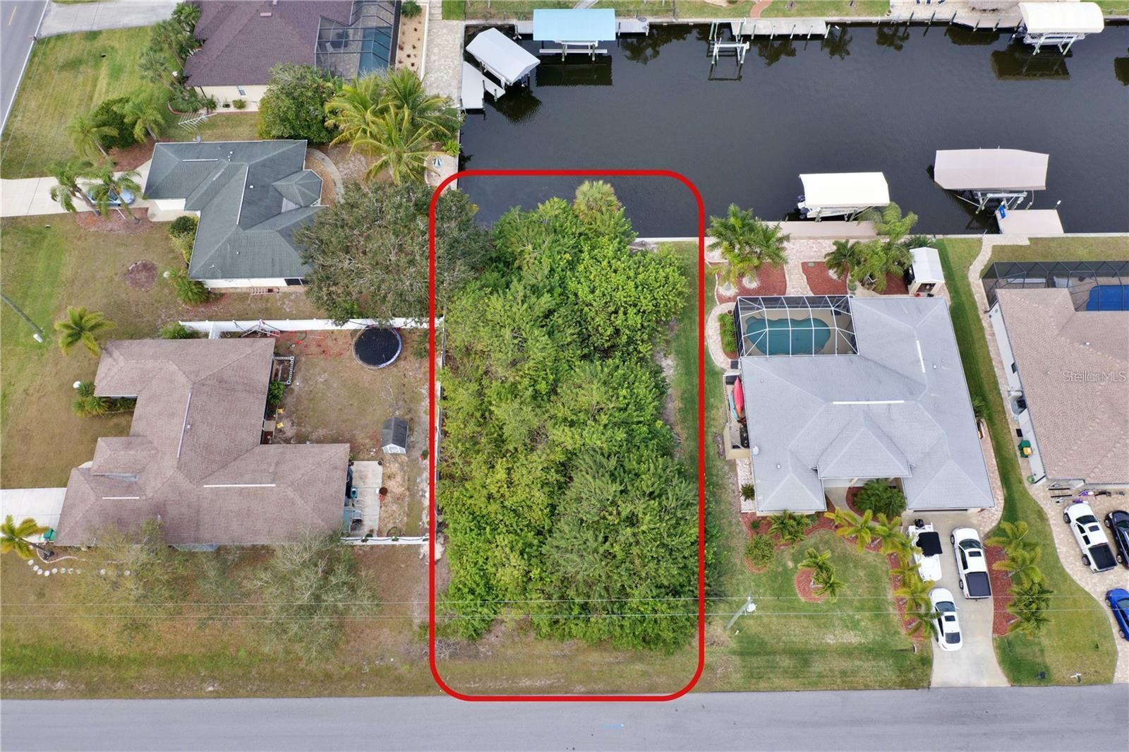 9180 SPRING CIR Property Photo 1