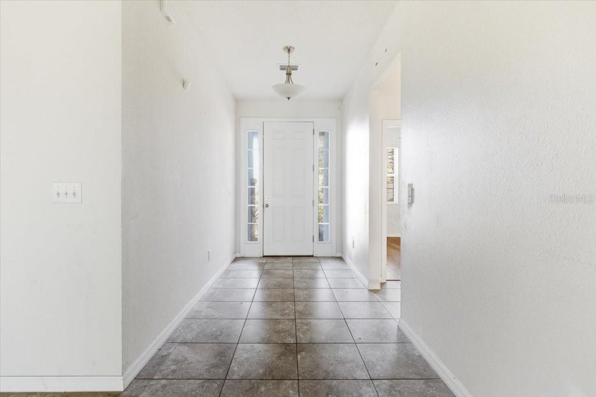 6702 Devesta Loop Property Photo 8