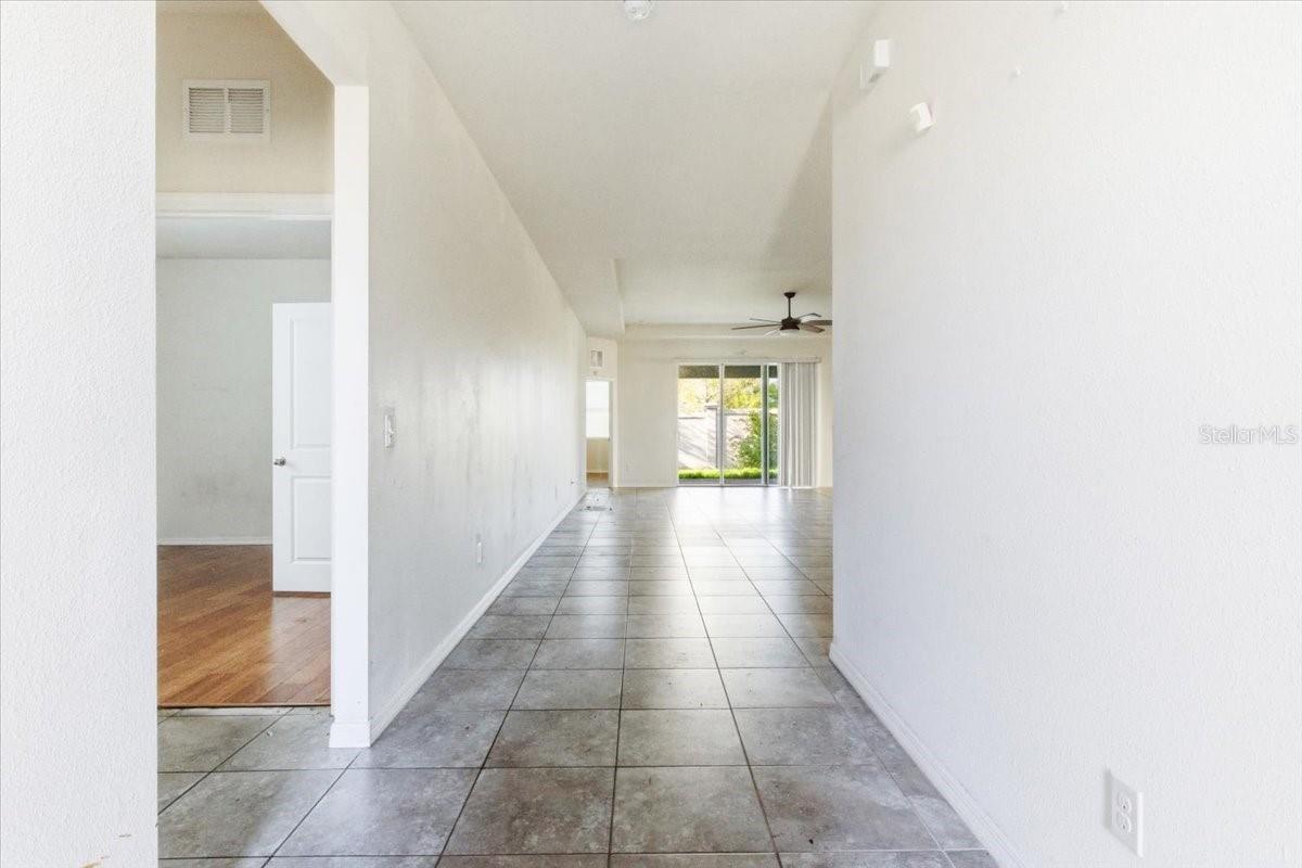 6702 Devesta Loop Property Photo 9