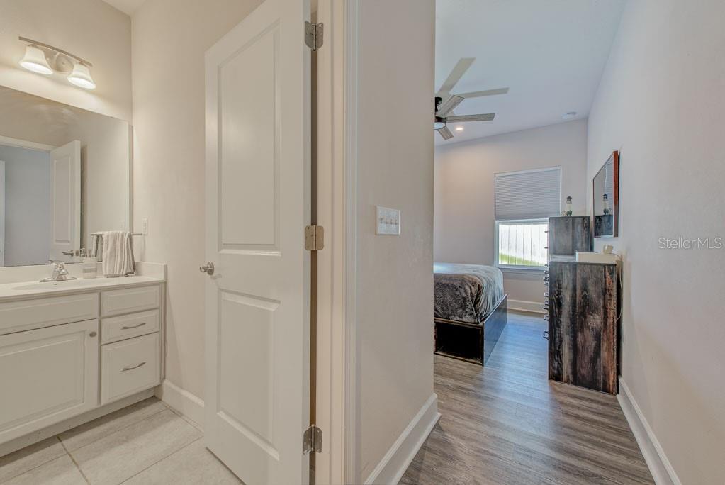 11415 61 St E Property Photo 14