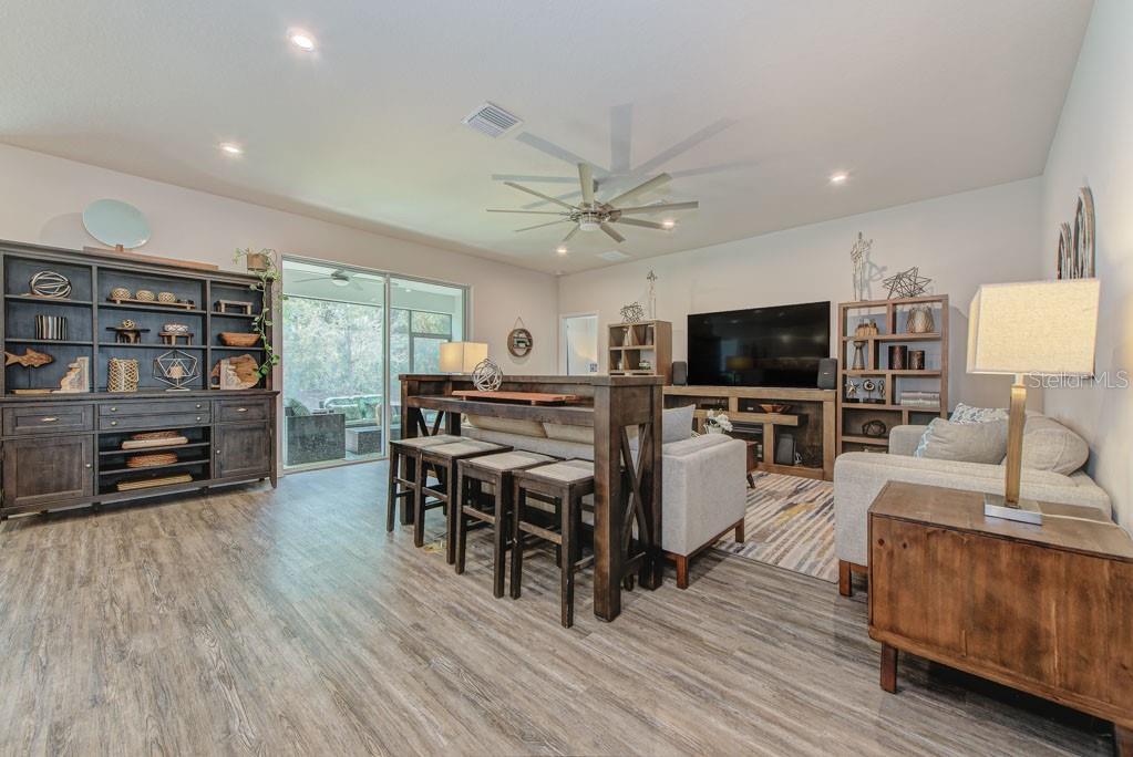11415 61 St E Property Photo 18