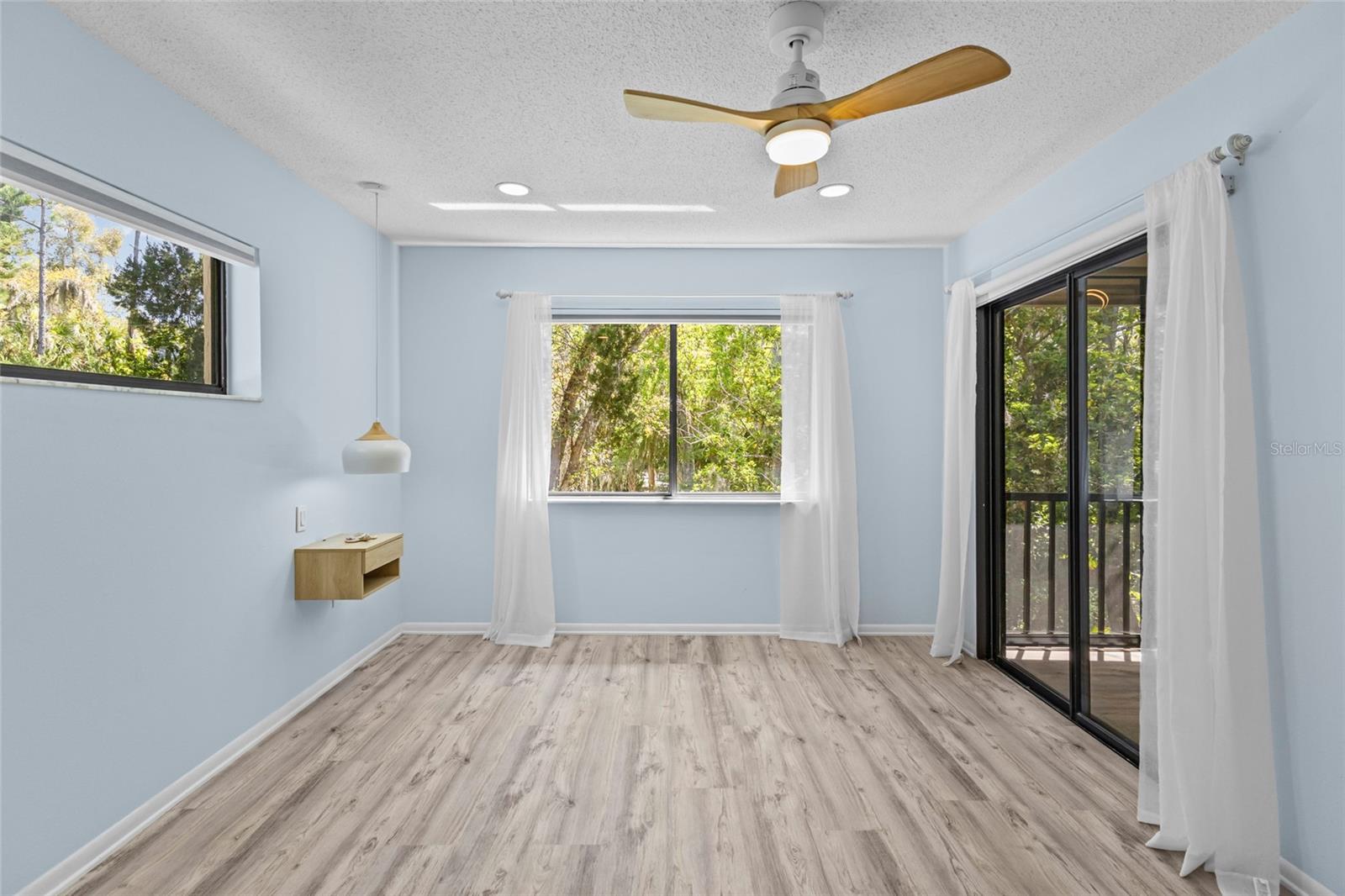 1636 Brookhouse Dr #230 Property Photo 22