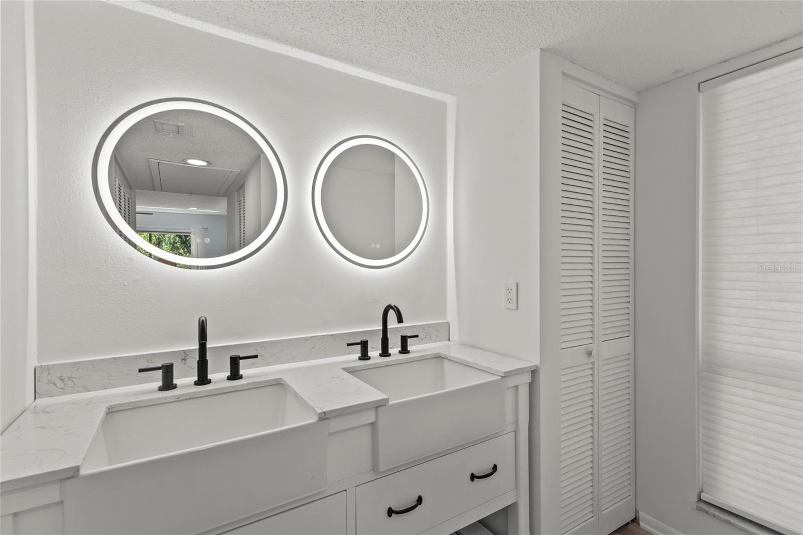 1636 Brookhouse Dr #230 Property Photo 23