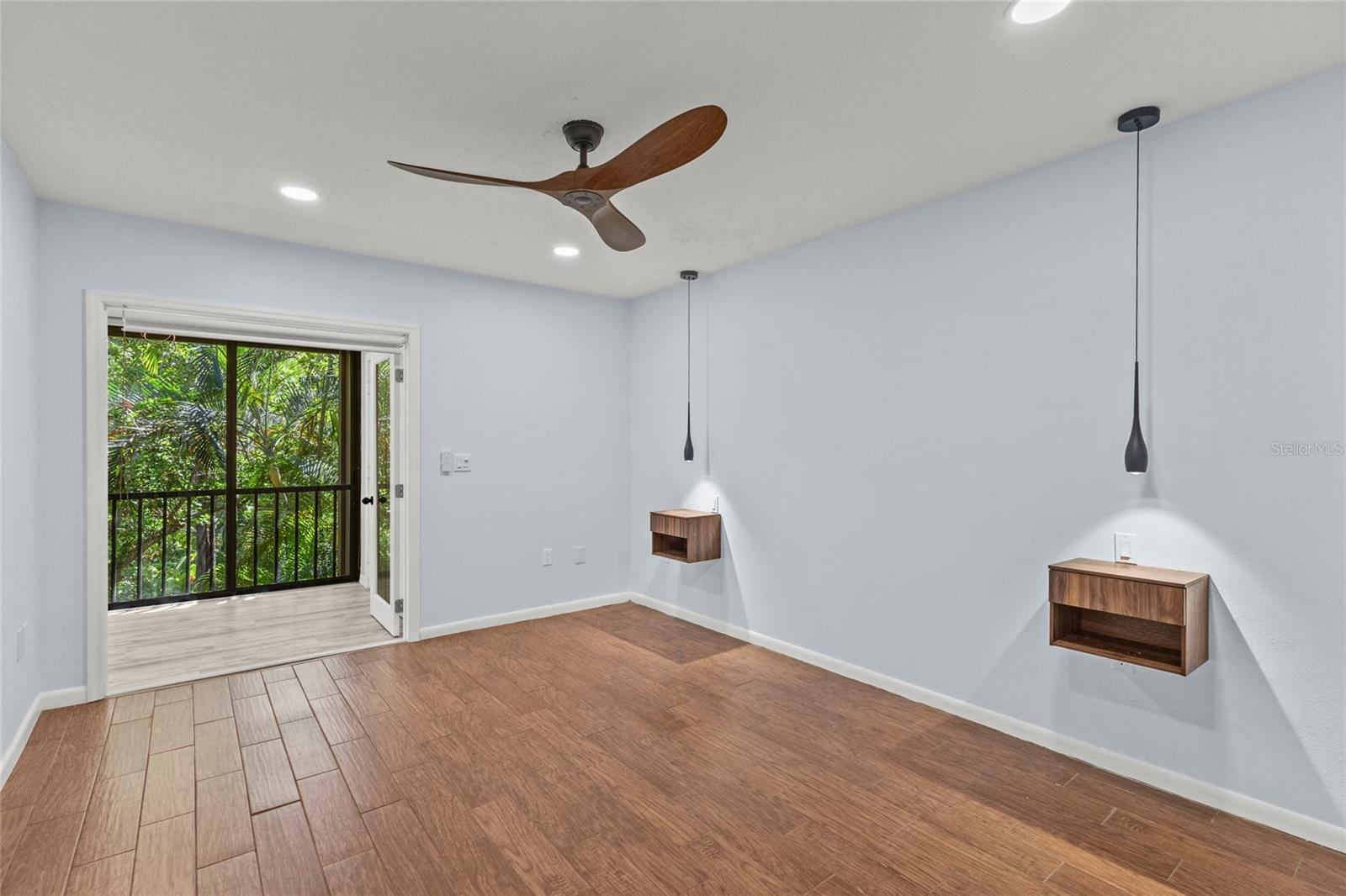 1636 Brookhouse Dr #230 Property Photo 28