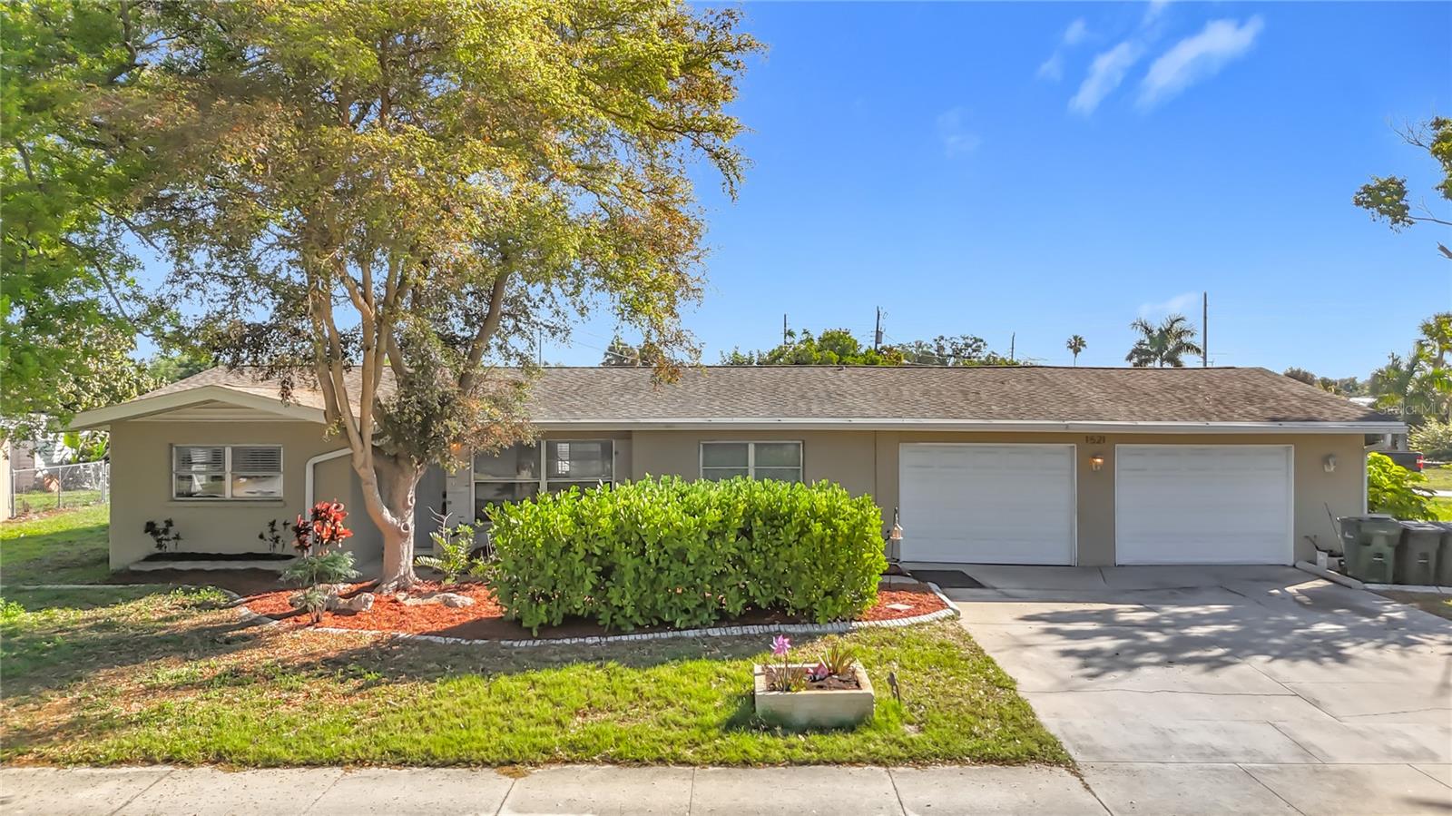 1521 Banyan Dr. Property Photo 1
