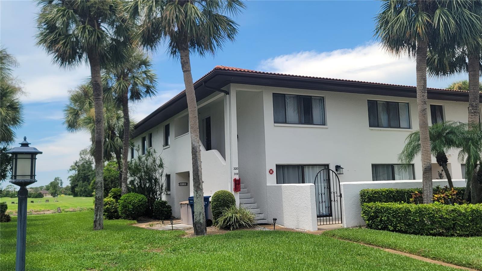 320 BARCELONA DR #320