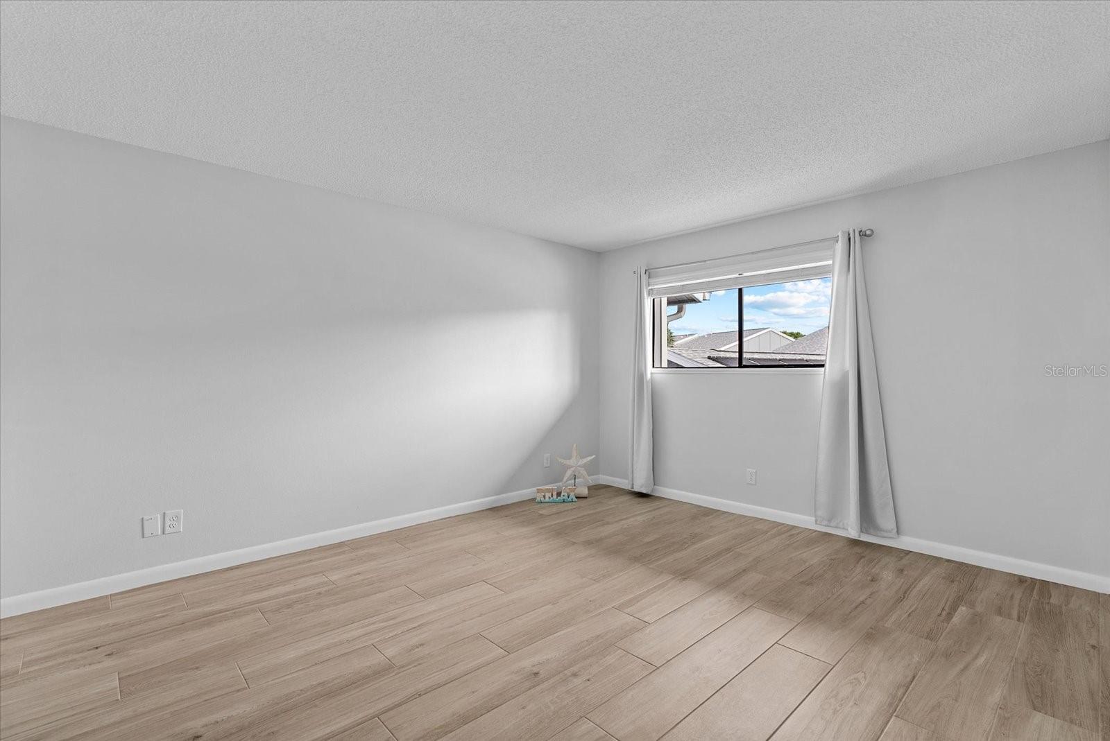 6033 34th St W #28 Property Photo 16