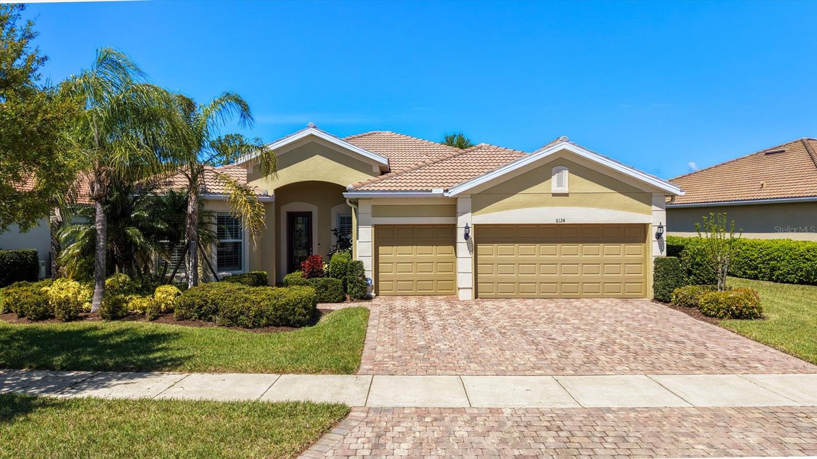 6124 Abaco Dr Property Photo 1