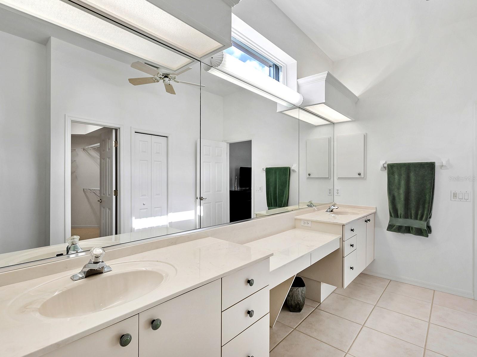 10106 Glenmore Ave Property Photo 31