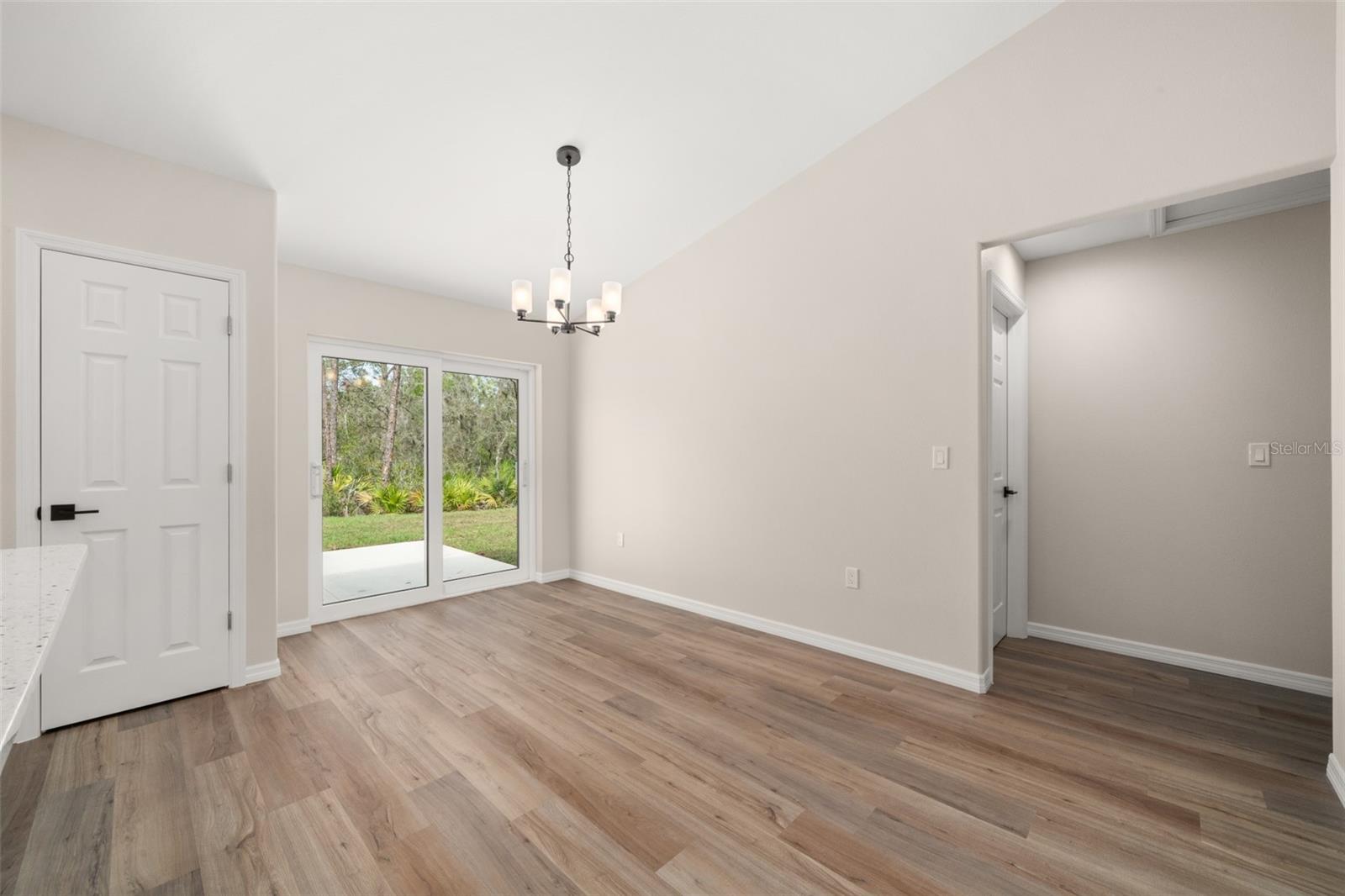 4206 Jaguar Dr Property Photo 6