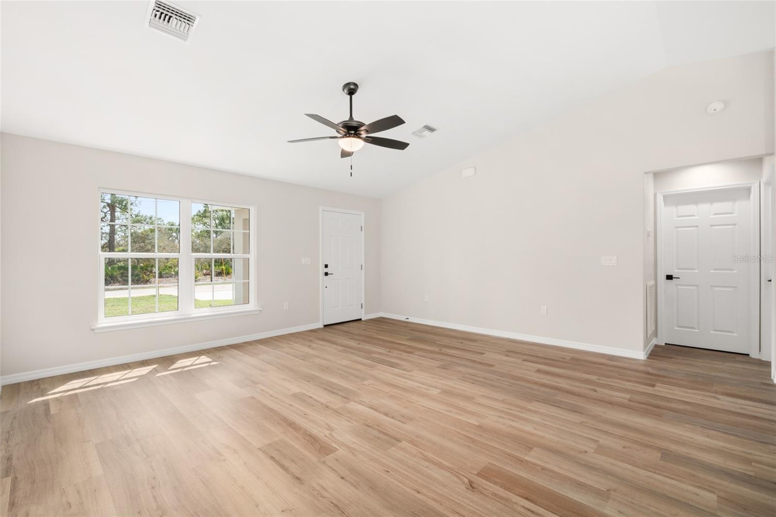 4206 Jaguar Dr Property Photo 8