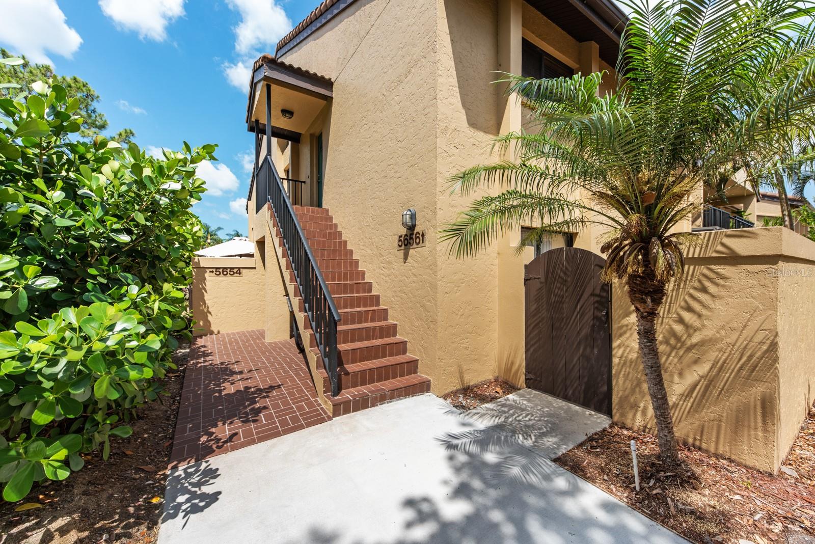 5656 Ashton Lake Dr #5656 Property Photo 1