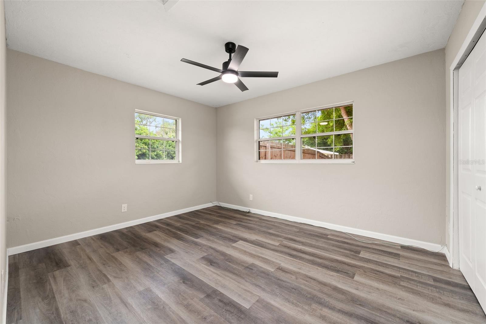 5929 Murdock Ave Property Photo 37