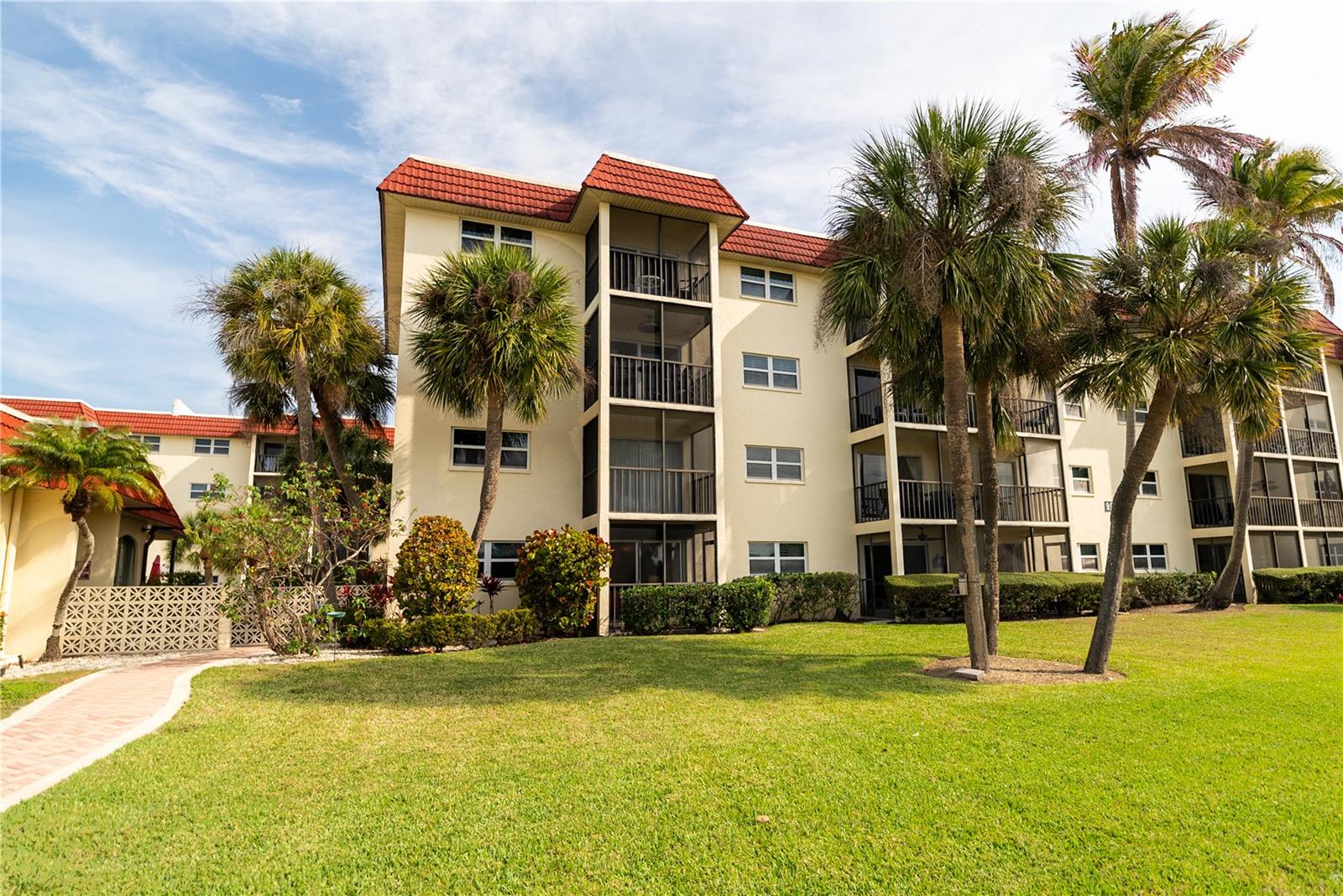 925 Beach Rd #107 Property Photo 1