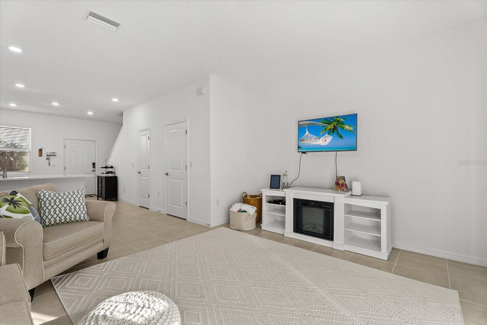 8780 Daybreak St Property Photo 16