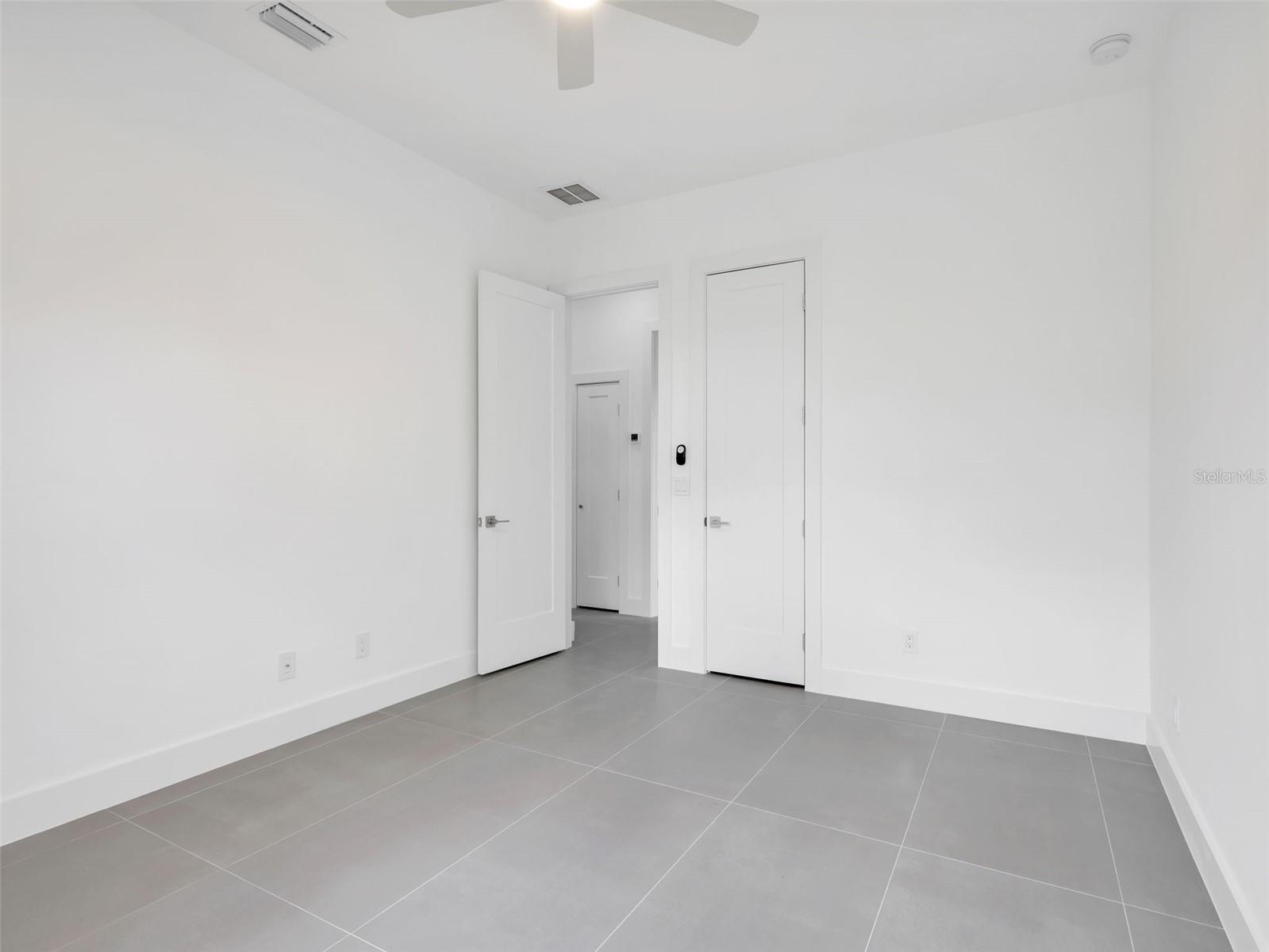 11161 Carnegie Ave Property Photo 20