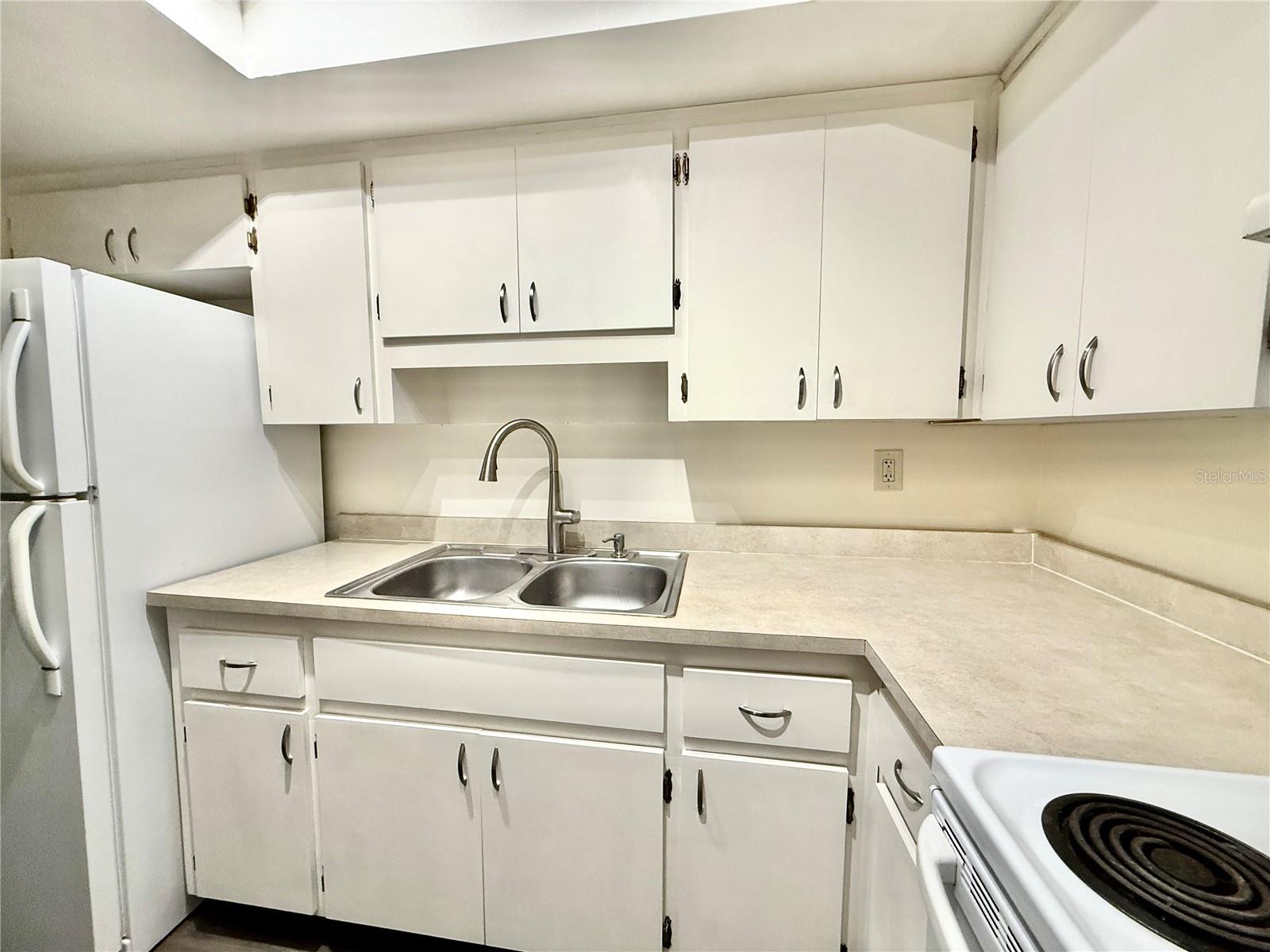 2217 Hopkins Dr W #2217 Property Photo 10