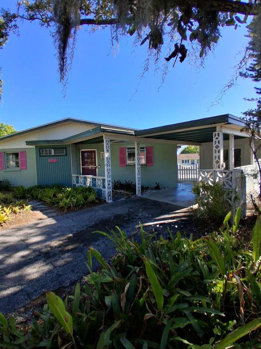 3372 Mayflower St Property Photo 1