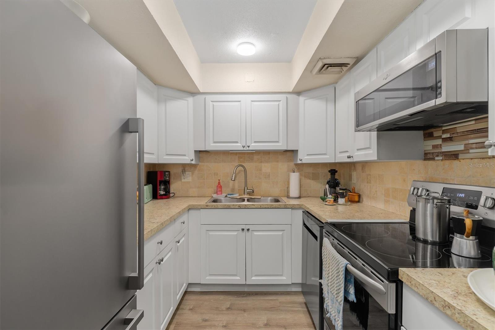 2437 Harbor Blvd #204 Property Photo 8