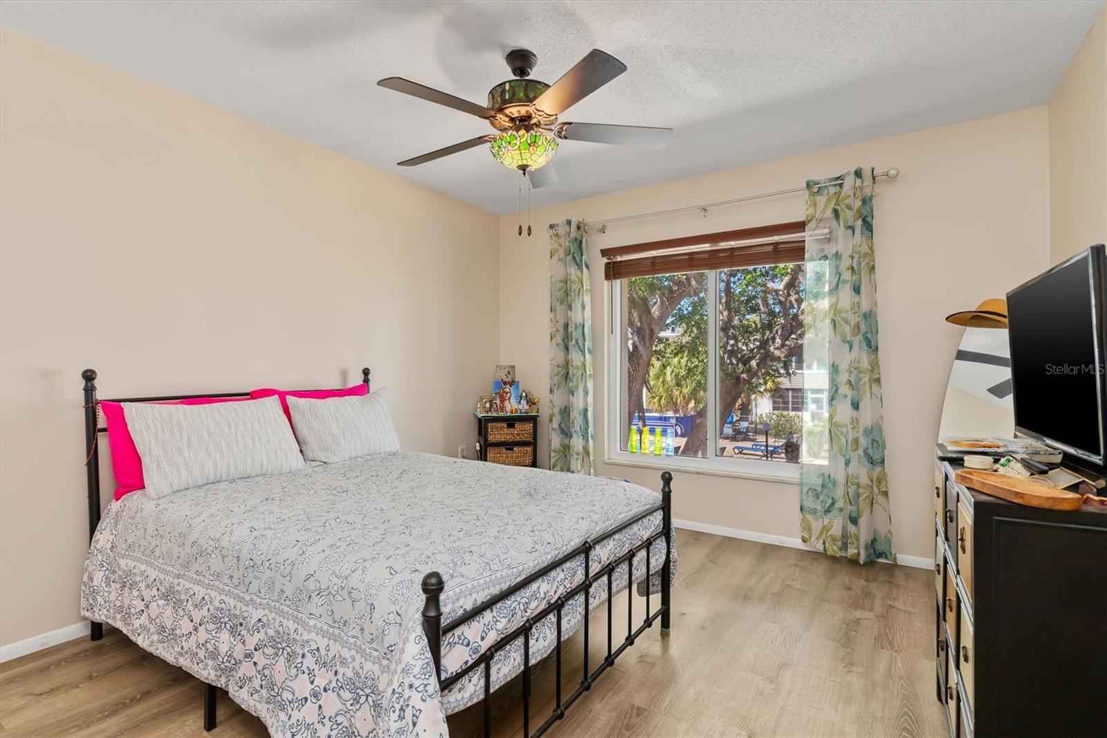 2437 Harbor Blvd #204 Property Photo 10