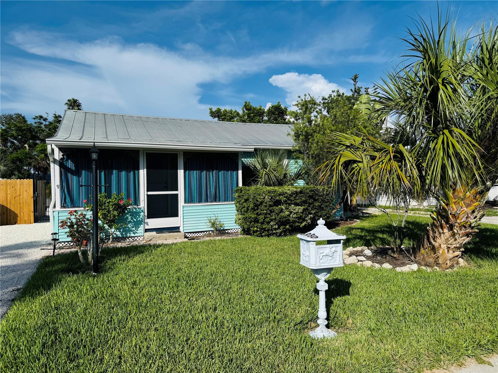 6980 Poinsetta Property Photo 1