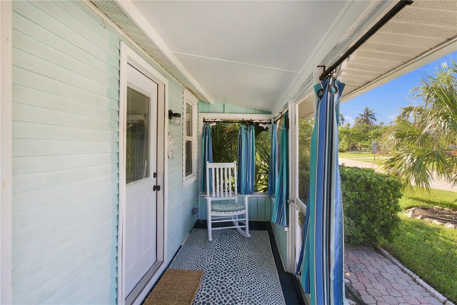 6980 Poinsetta Property Photo 22