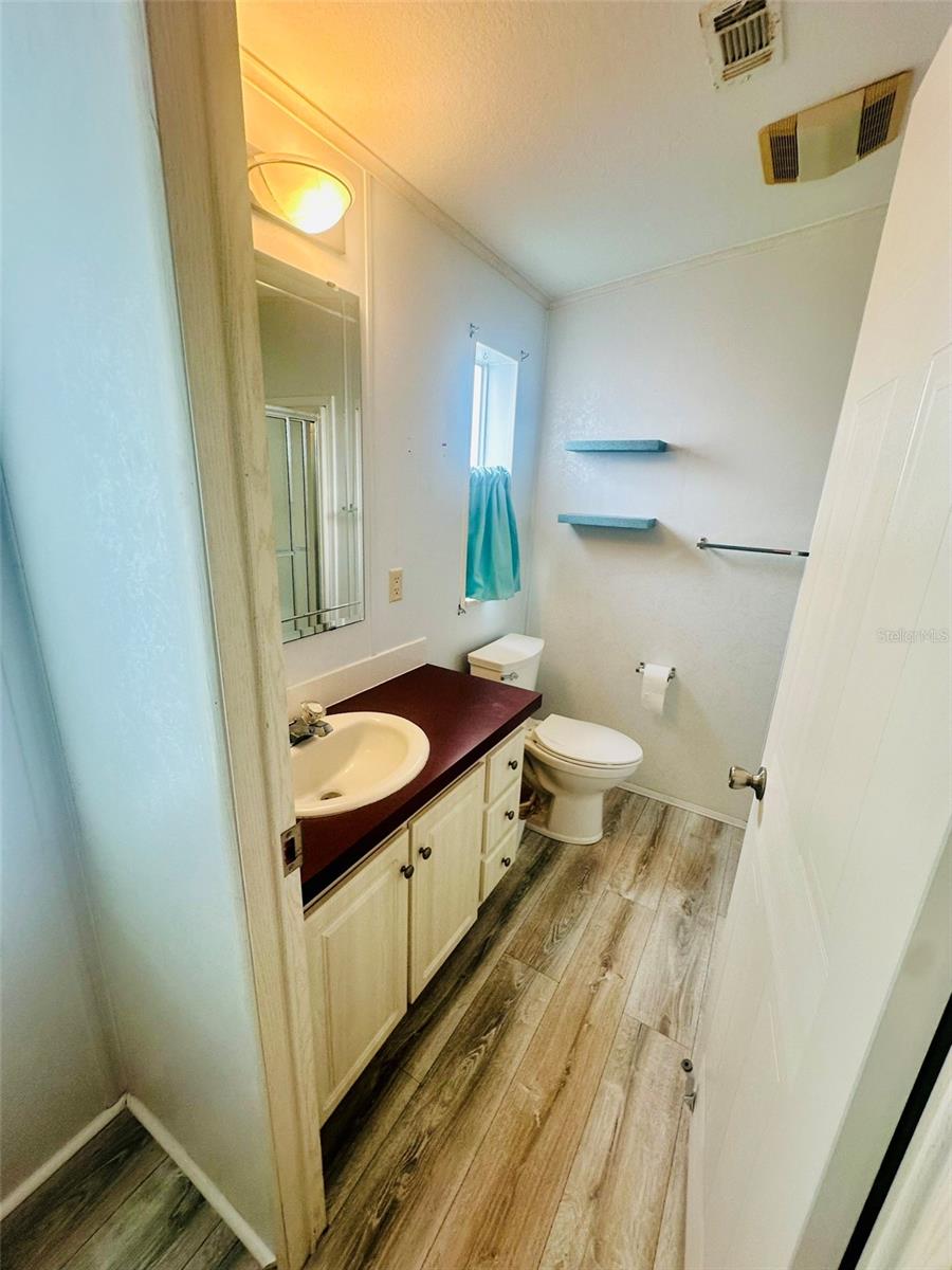 2305 Bay Dr Property Photo 13