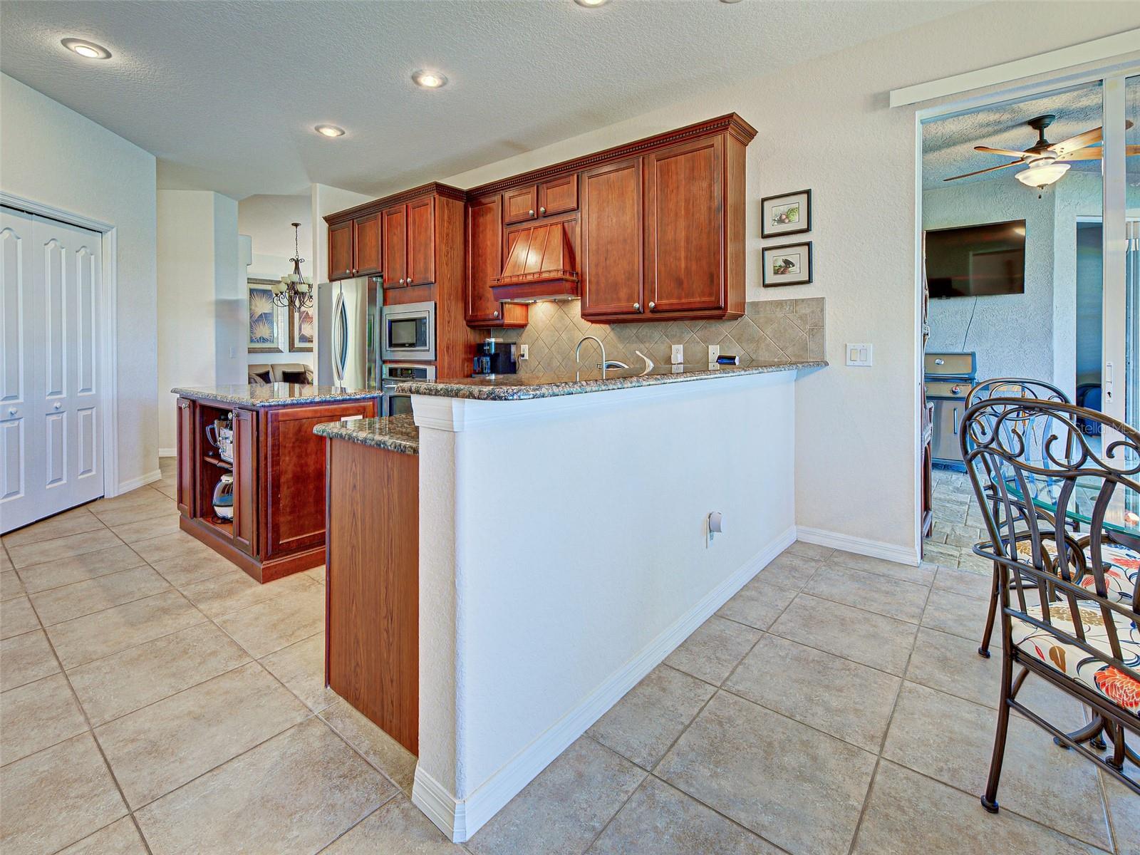 12082 Granite Woods Loop Property Photo 9