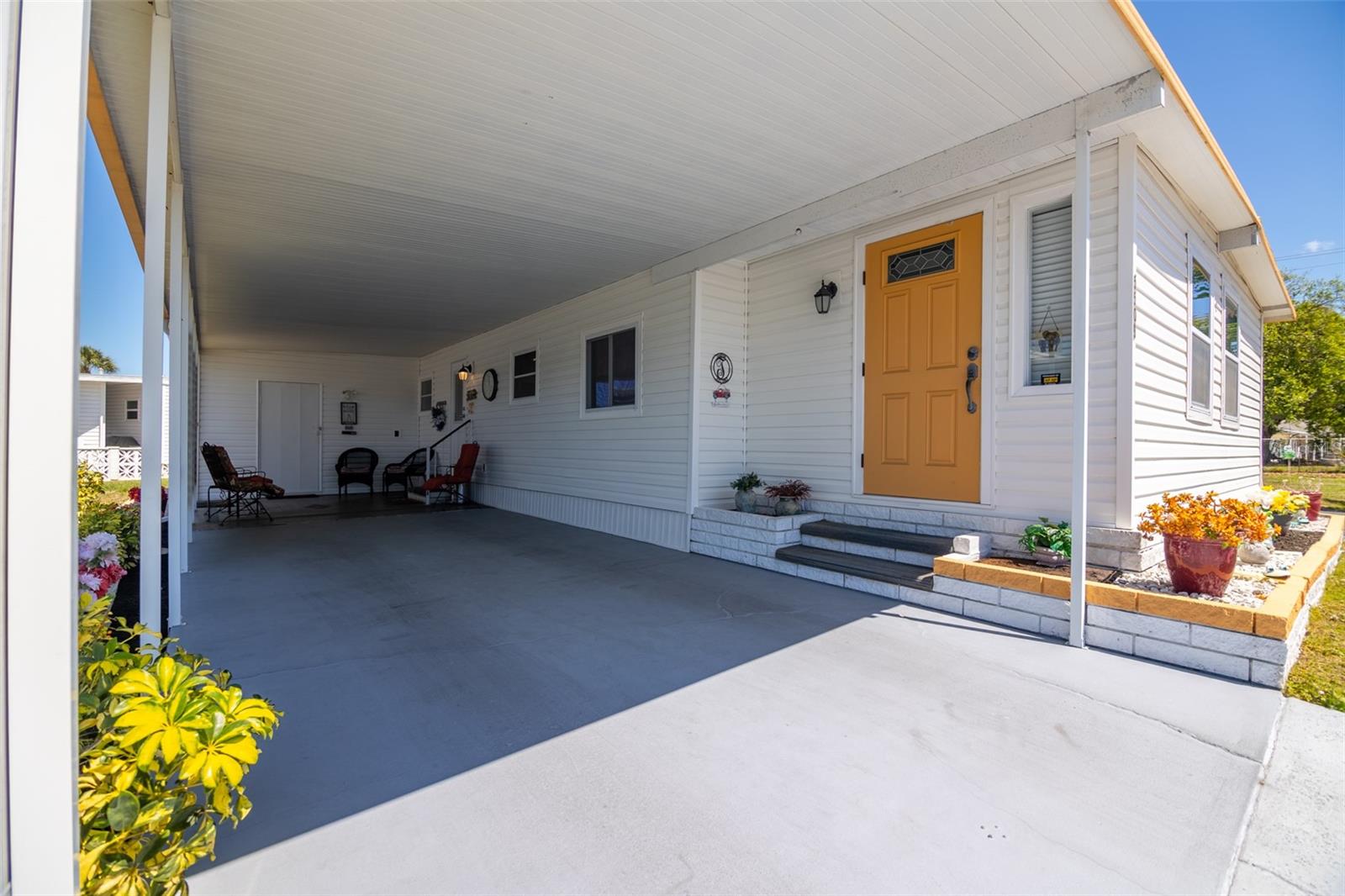 5509 Bermuda Ct Property Photo 2