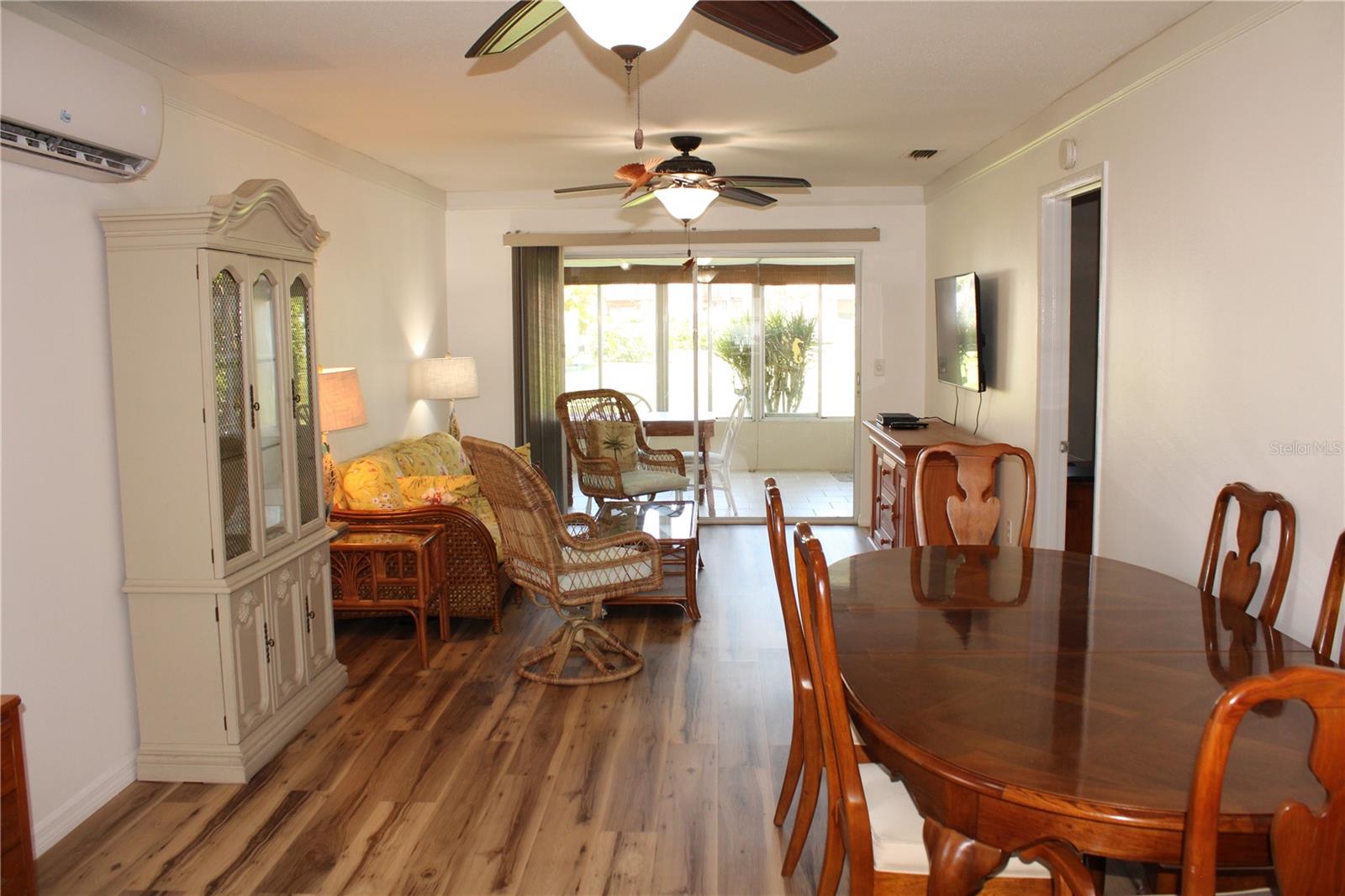 5062 Live Oak Cir #5026 Property Photo 6