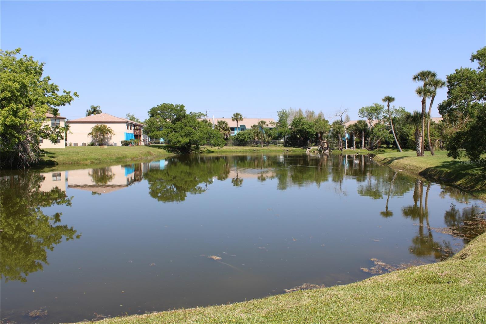 5062 Live Oak Cir #5026 Property Photo 43