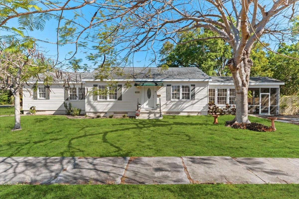 2514 15th Ave W Property Photo 1