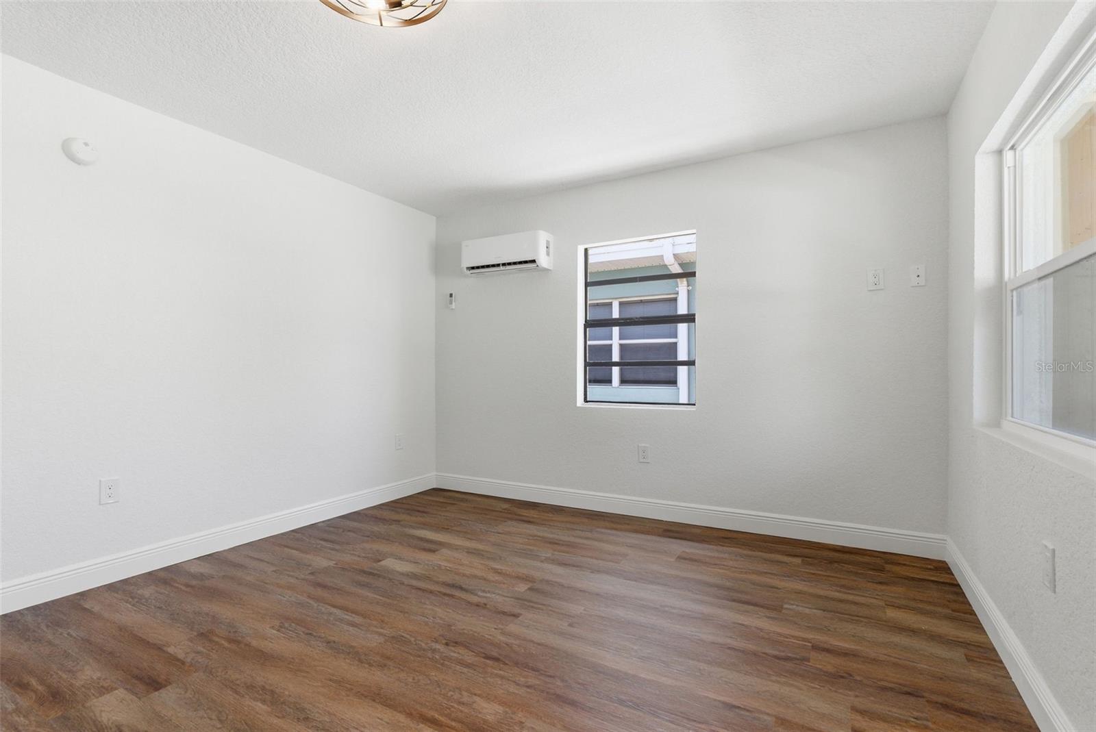 113 145th Ave E #2 Property Photo 8