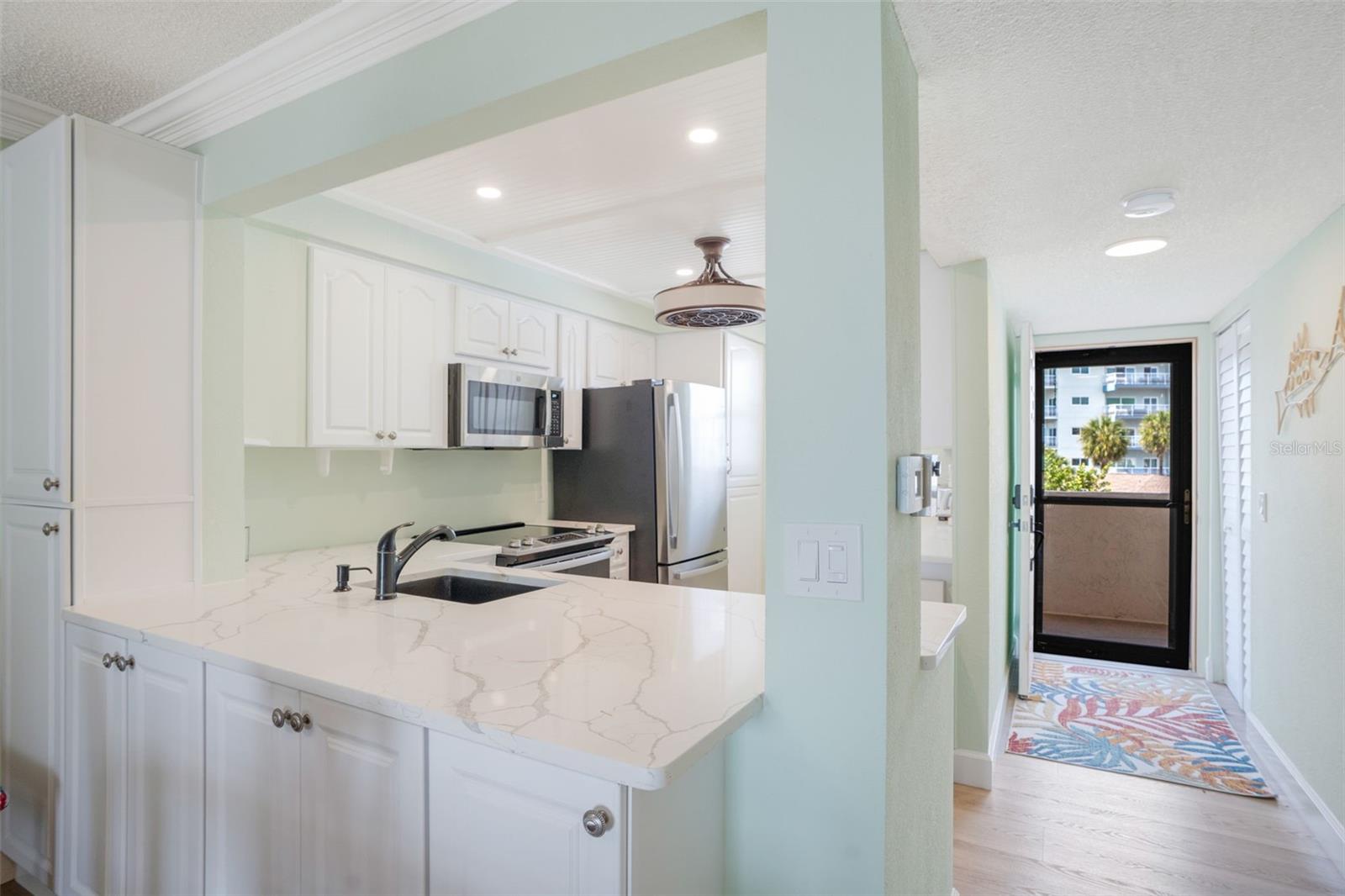 18304 Gulf Blvd #105 Property Photo 6