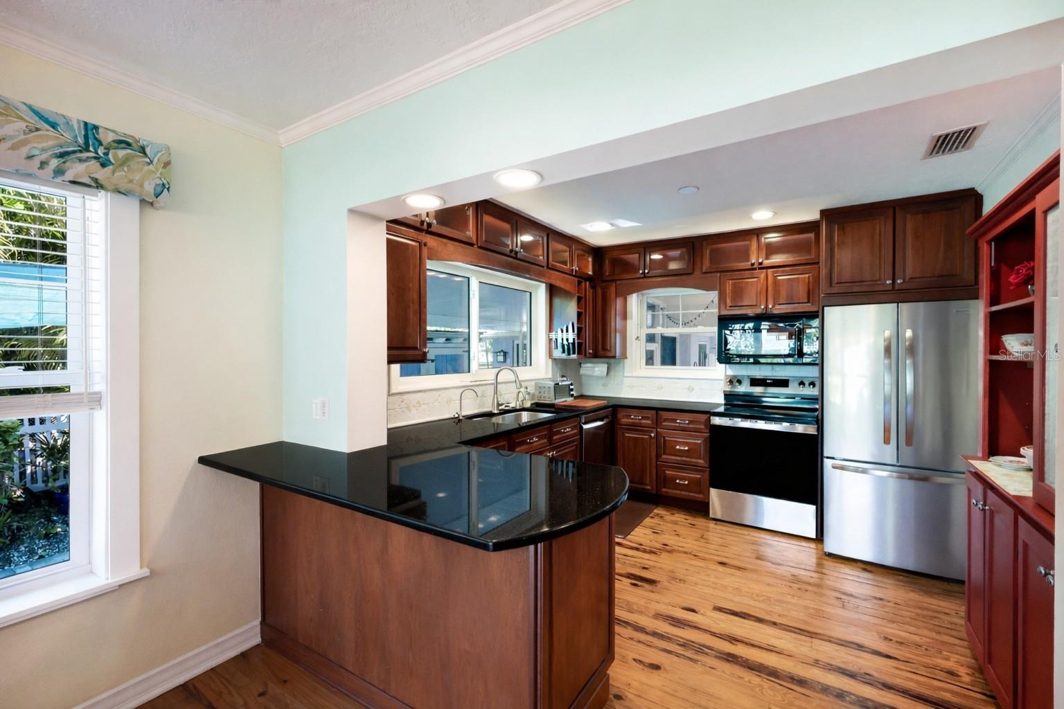 104 24th St Nw Property Photo 11