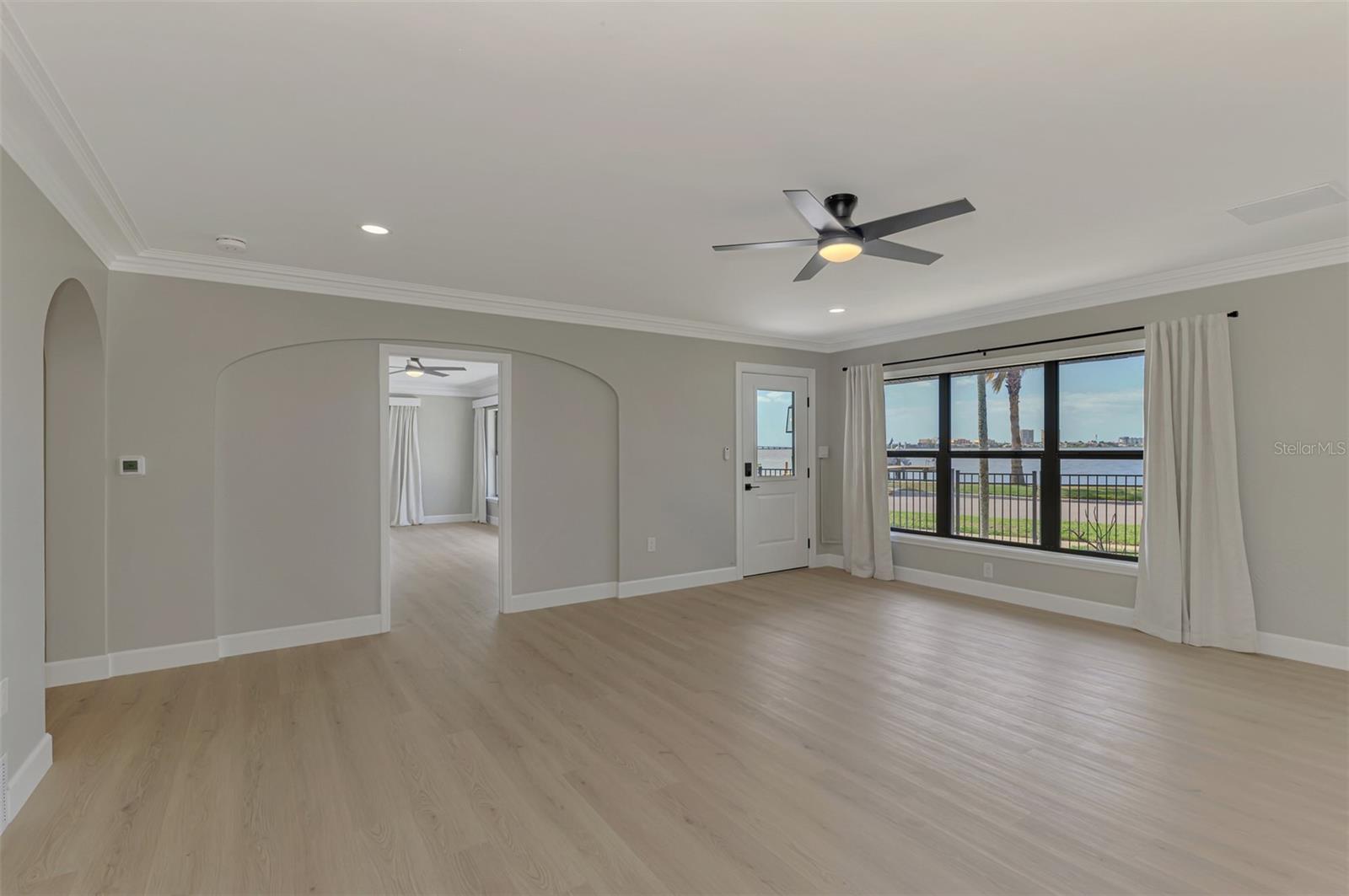 1822 Riverside Dr E Property Photo 17