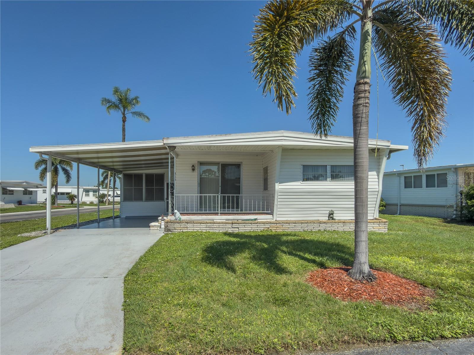 316 Danube Cir Property Photo 2