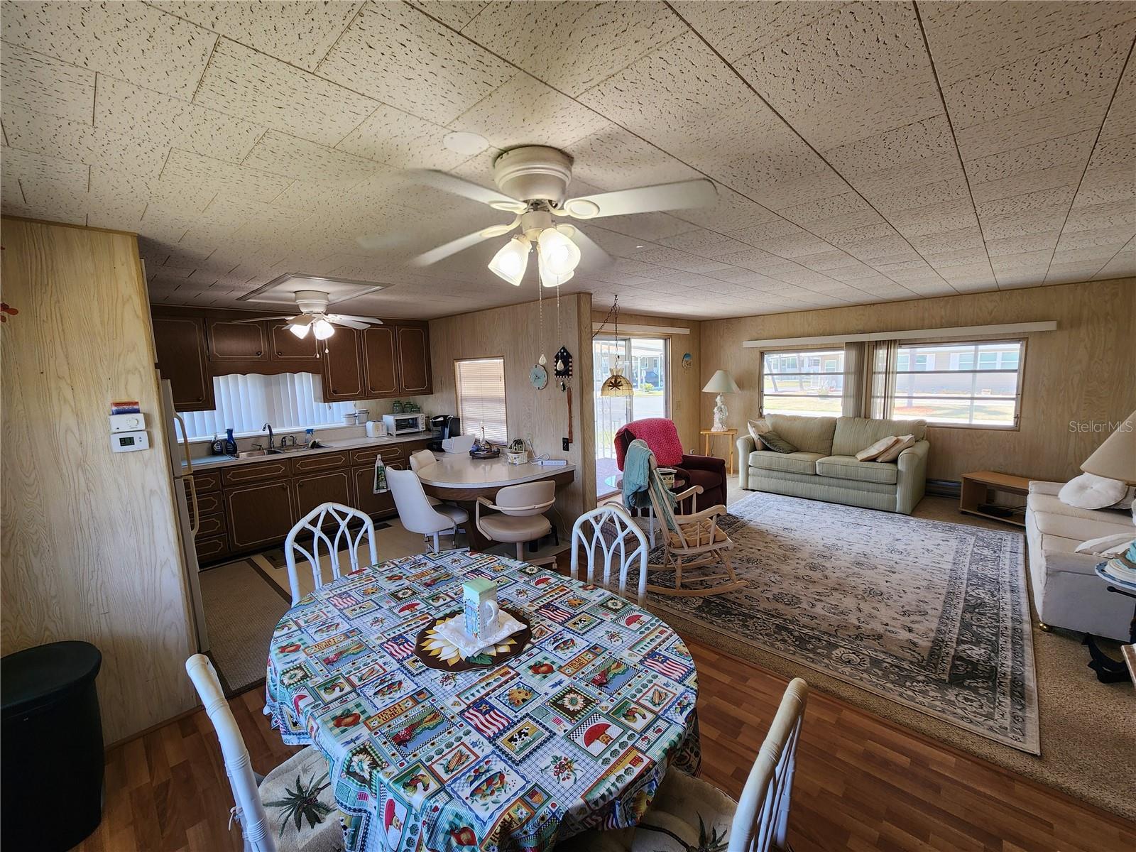 316 Danube Cir Property Photo 5