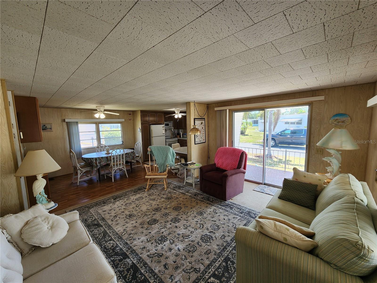 316 Danube Cir Property Photo 6