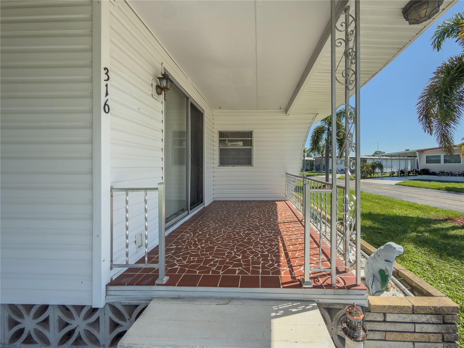 316 Danube Cir Property Photo 6
