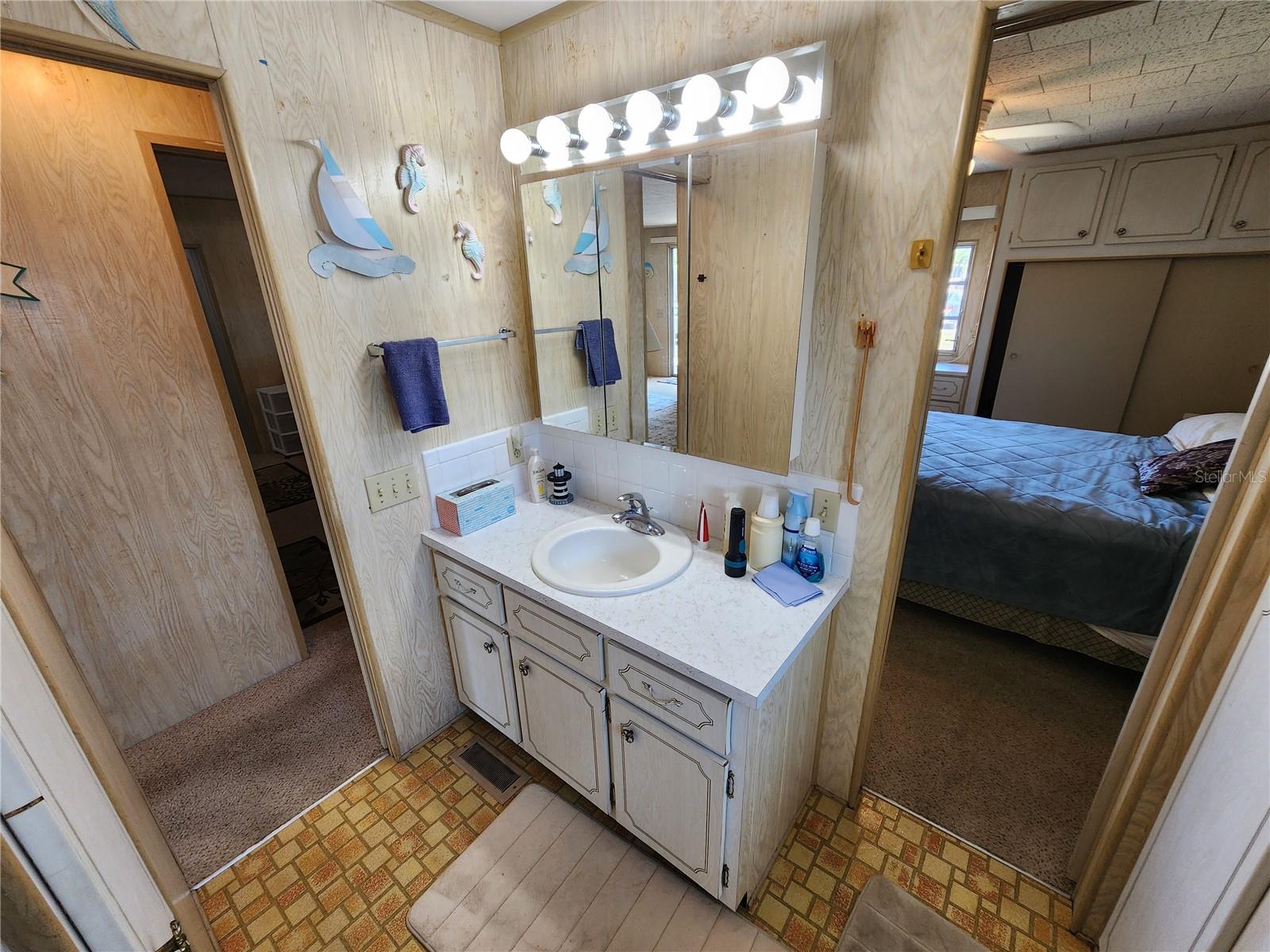 316 Danube Cir Property Photo 13