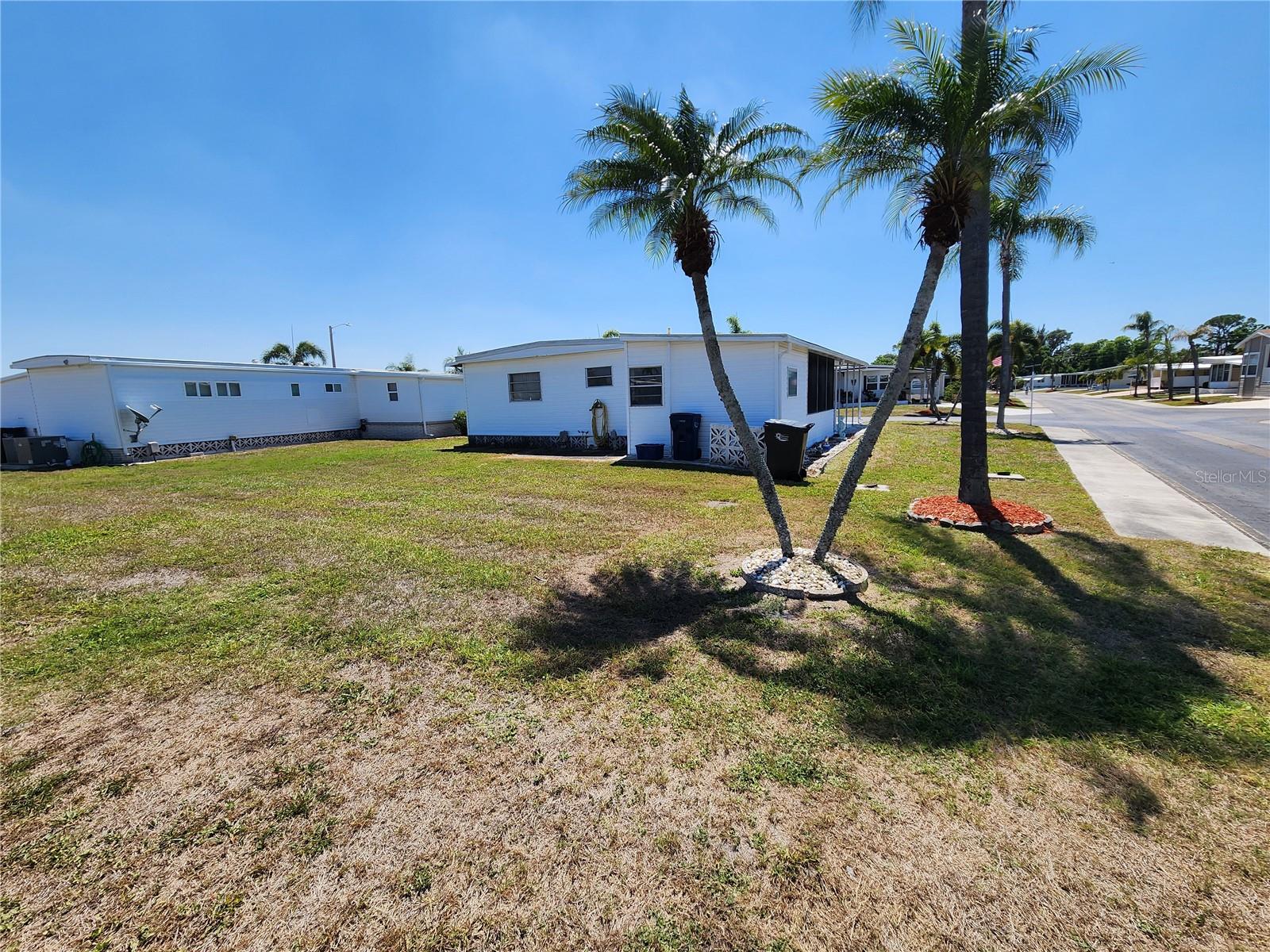 316 Danube Cir Property Photo 29