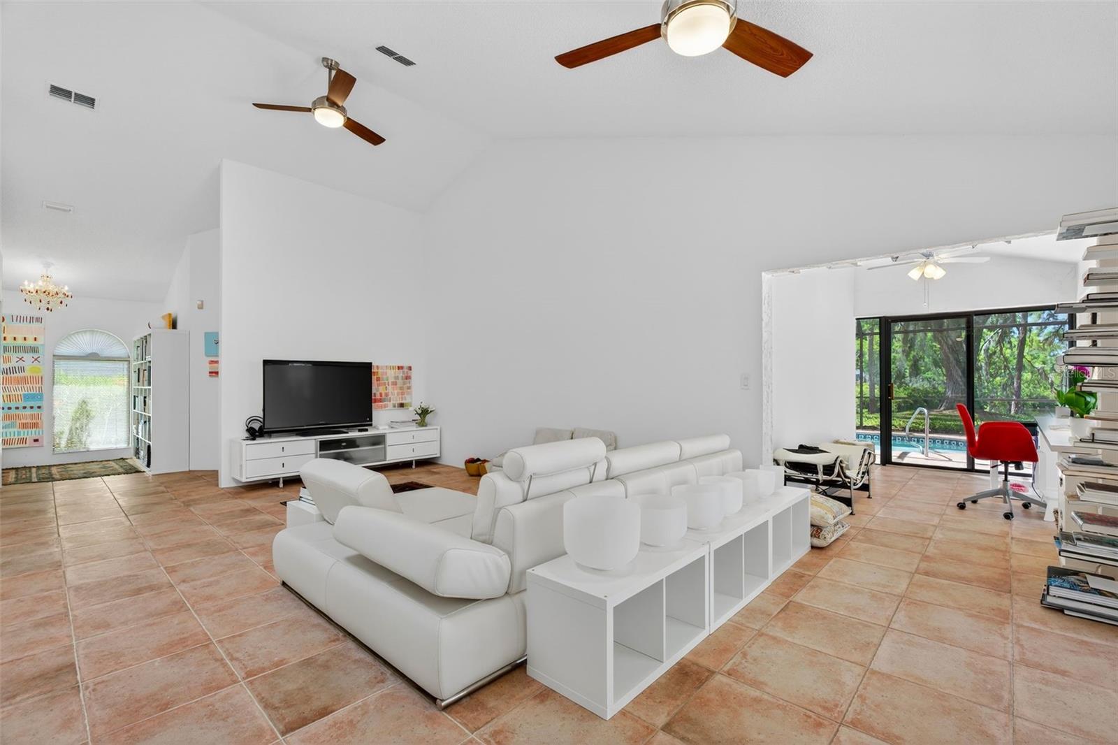 4750 Tivoli Ave Property Photo 11